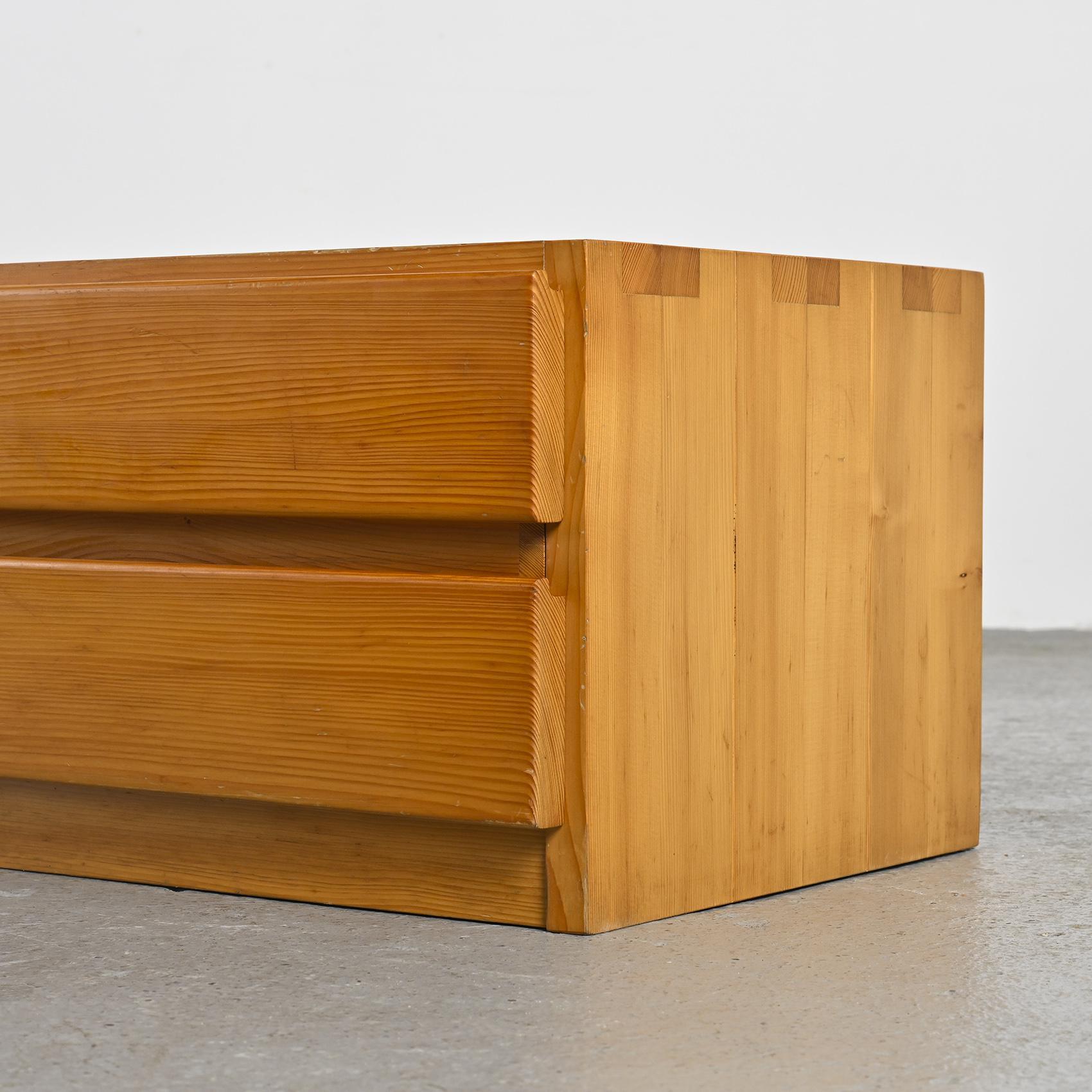 1970s Bedside Cabinets by Maison Regain, France, Set of 2 For Sale 1