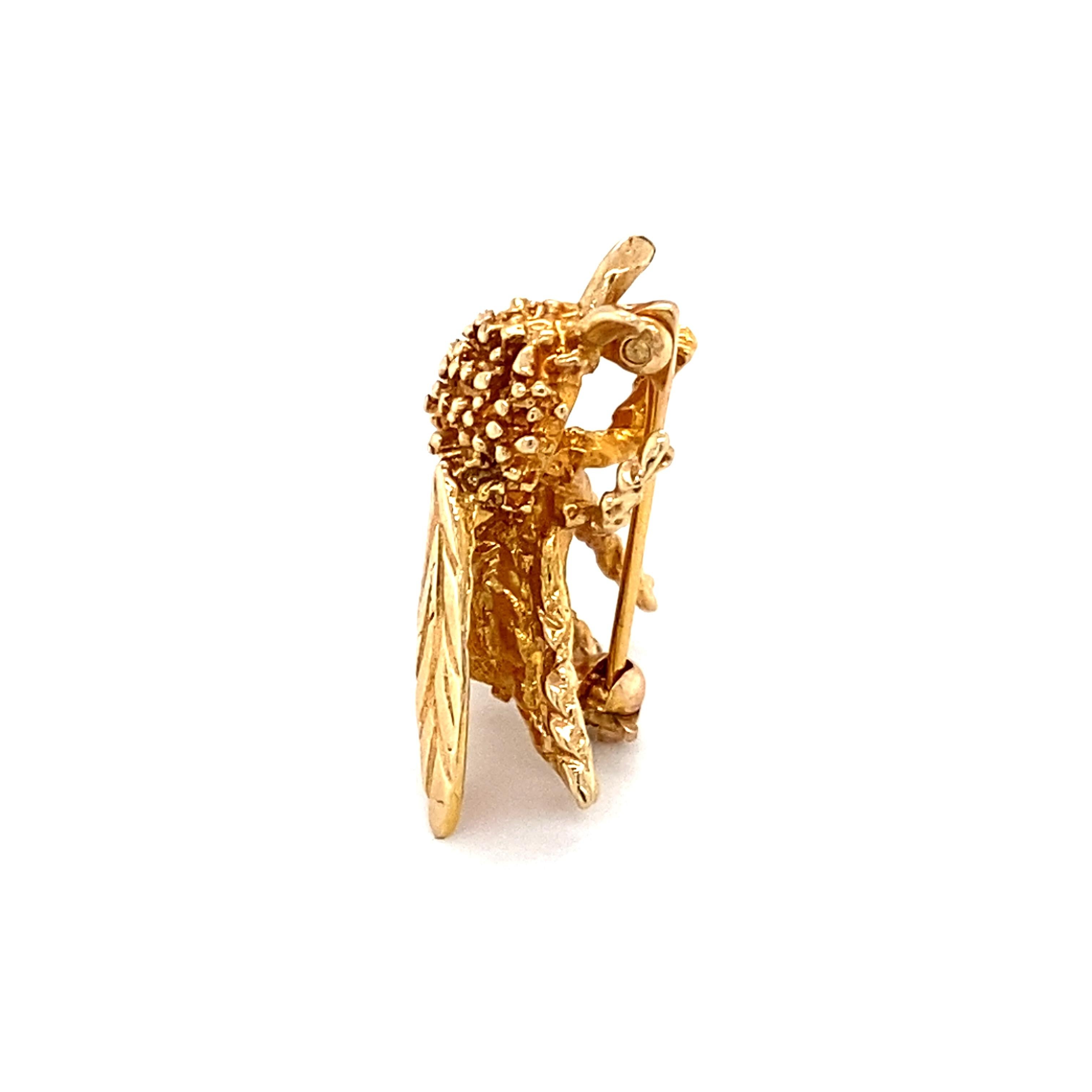 Alfiler broche de abeja de los años 70 en oro amarillo de 14 quilates Retro