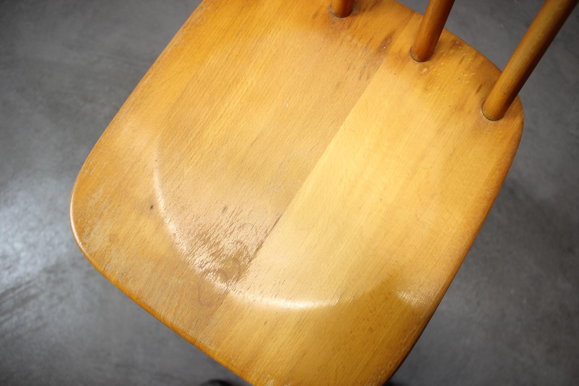 1970s  Sedia in Beeche con altezza regolabile, Cecoslovacchia in vendita 1