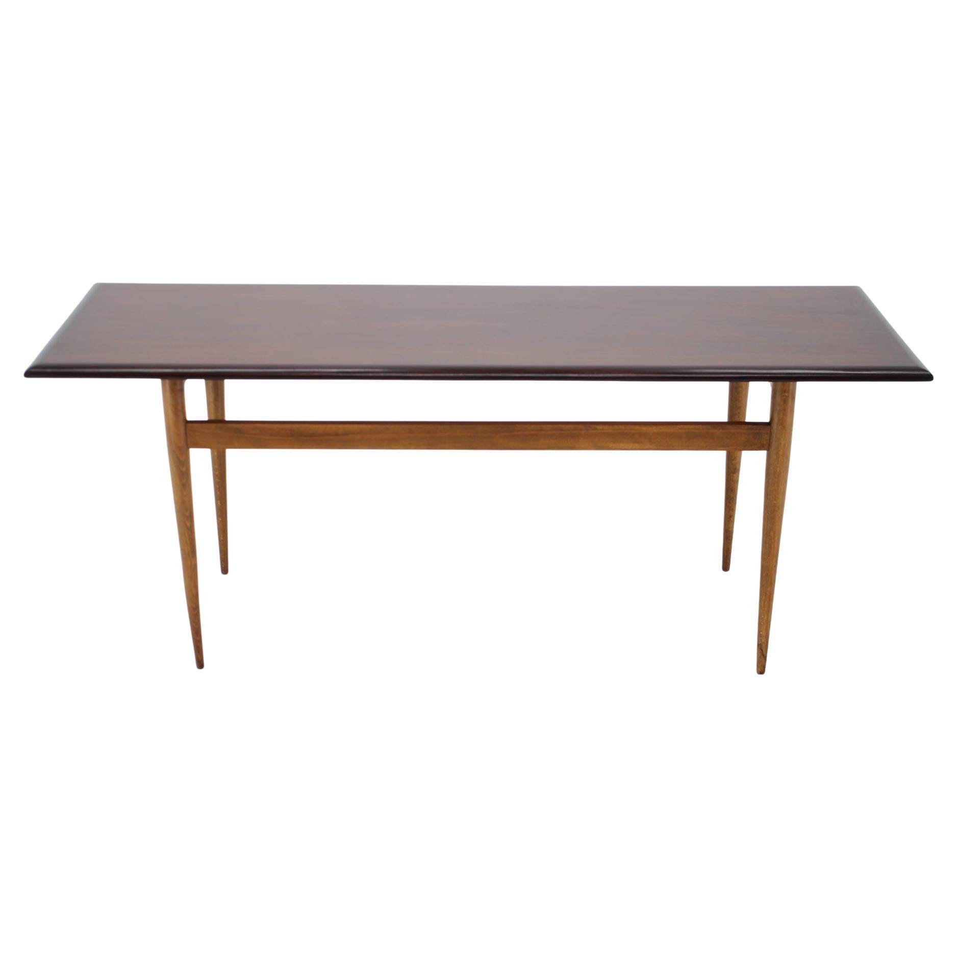 Table basse en hêtre des années 1970 par Drevotvar, Tchécoslovaquie en vente