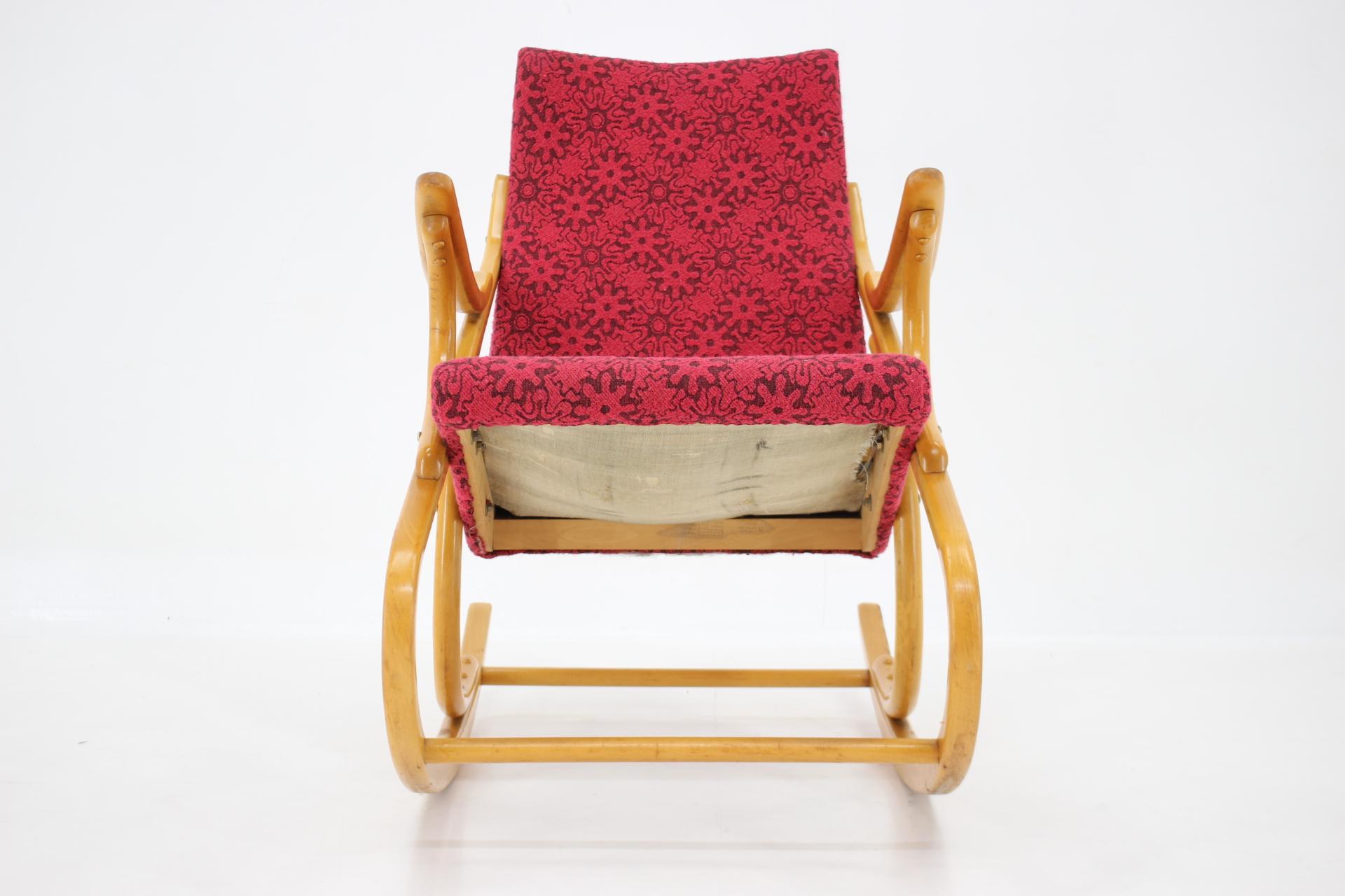 Rocking Chair aus Buche aus den 1970er Jahren von Ton, Tschechoslowakei (Moderne der Mitte des Jahrhunderts) im Angebot