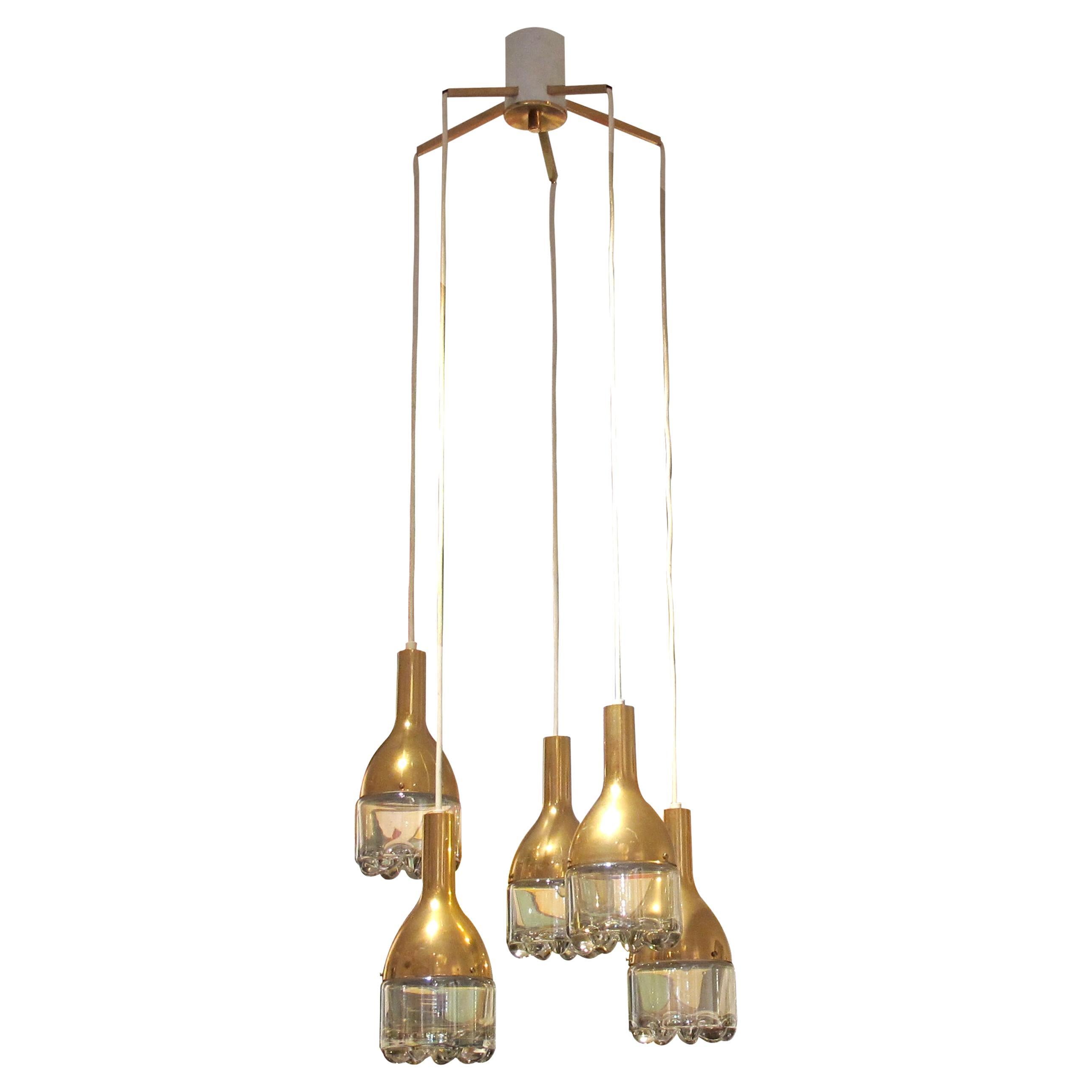 1970s Belgian Brass and Glass 5-Branch Cascade Chandelier en venta