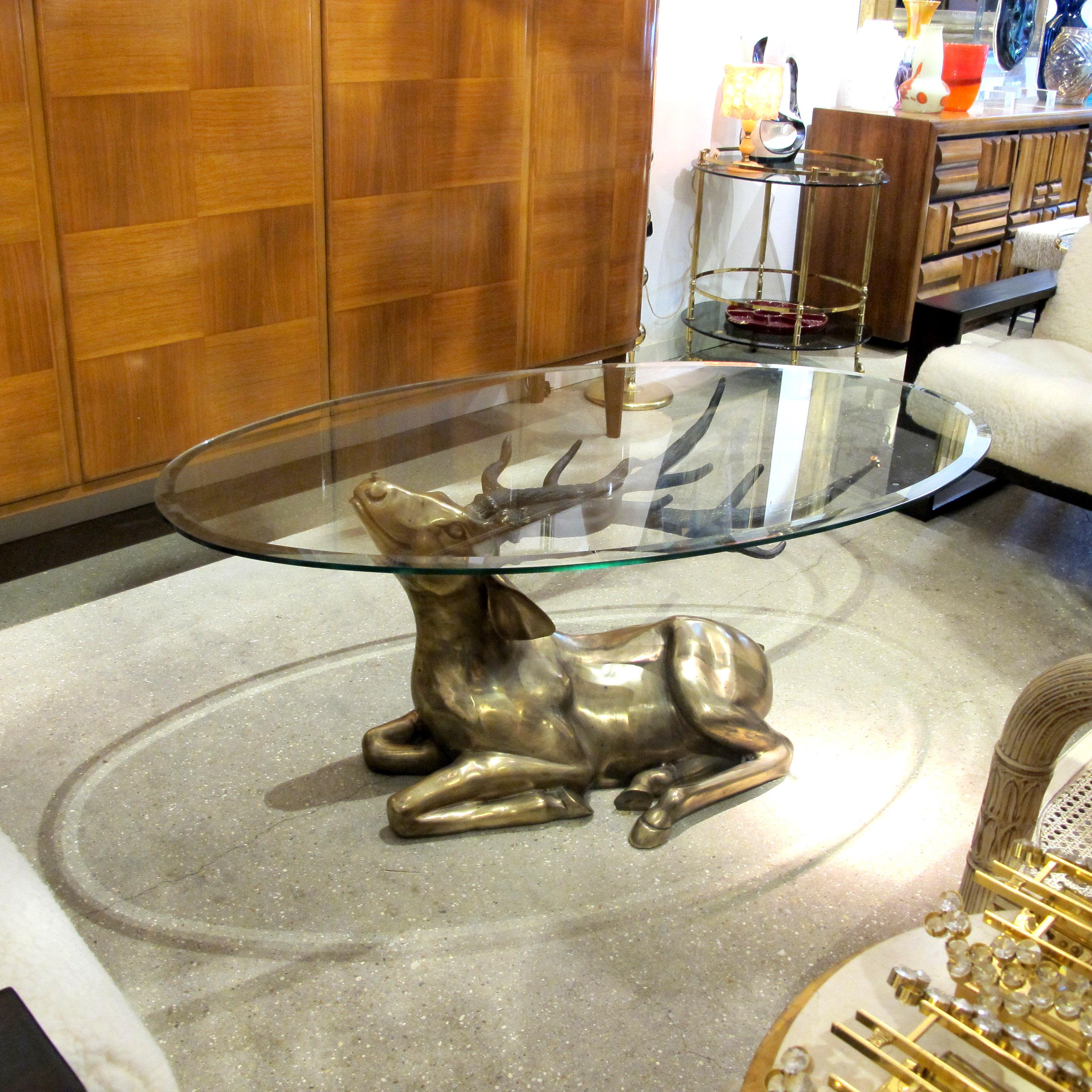 1970s Belgian Brass Coffee table in the Shape of a Resting Stag For Sale 1
