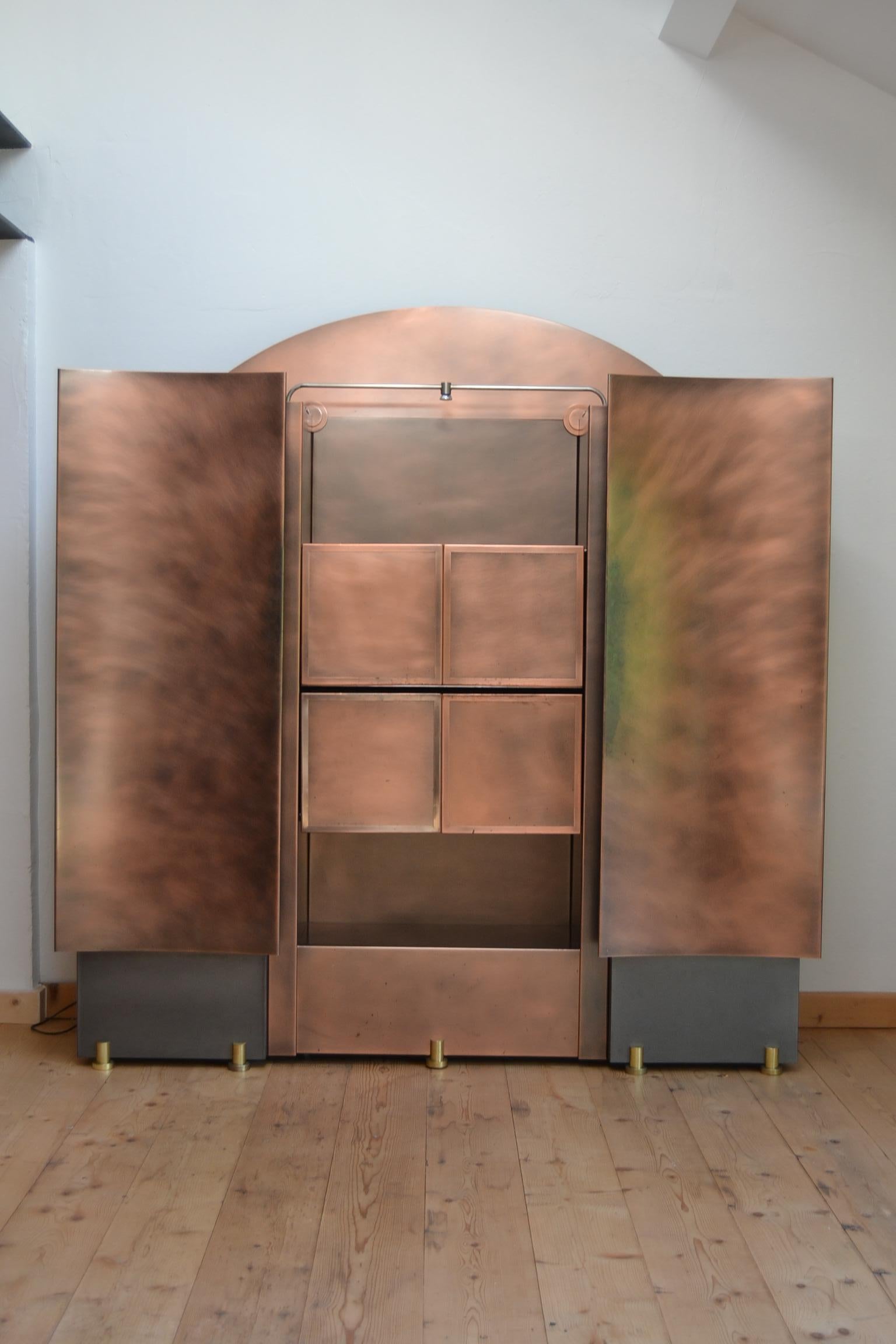 Stunning Belgo Chrom bar cabinet. 
A large vintage design bar cabinet covered with red copper on metal base and brass feet. 
This stylish cabinet was made by the Belgium Company Belgo Chrom - Belgochrom. 

It's a luxurious high quality cabinet in