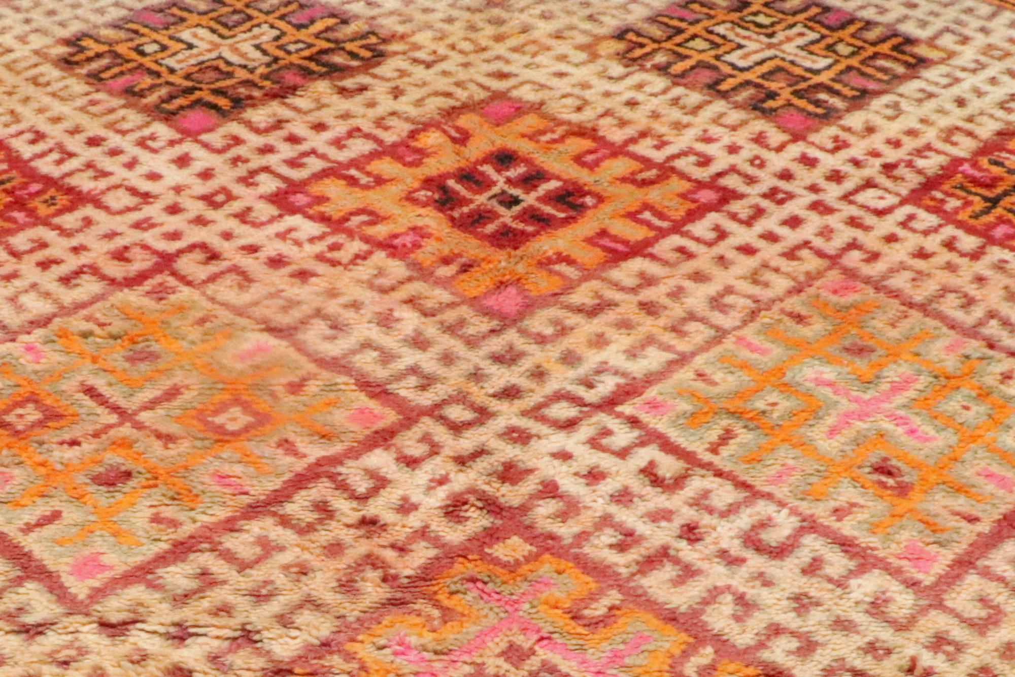 Tapis berbère marocain Beni M'Guild des années 1970 avec style moderne Bon état - En vente à Dallas, TX