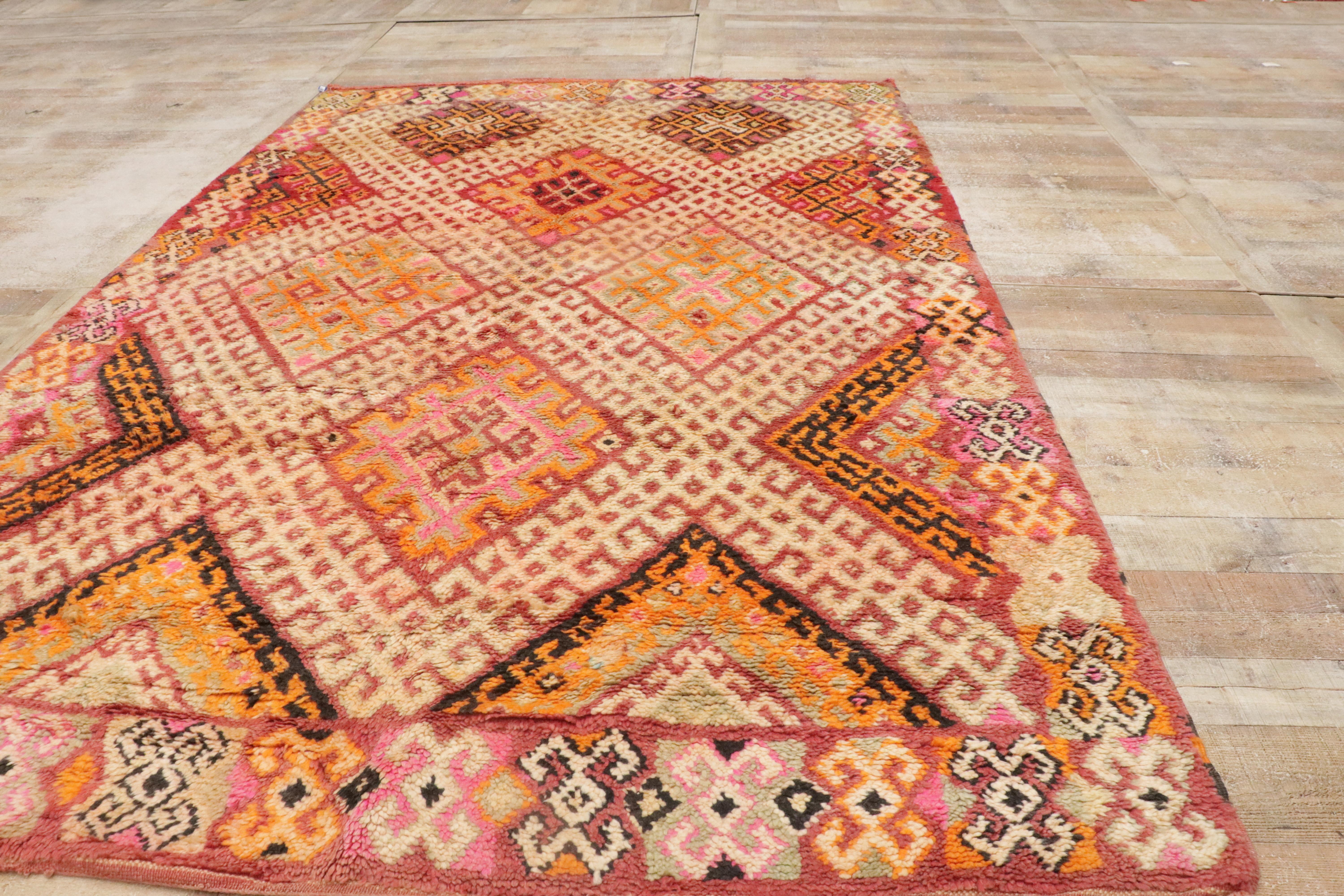 Vintage Beni M'Guild Berber Moroccan Carpet with Modern Style For Sale 12