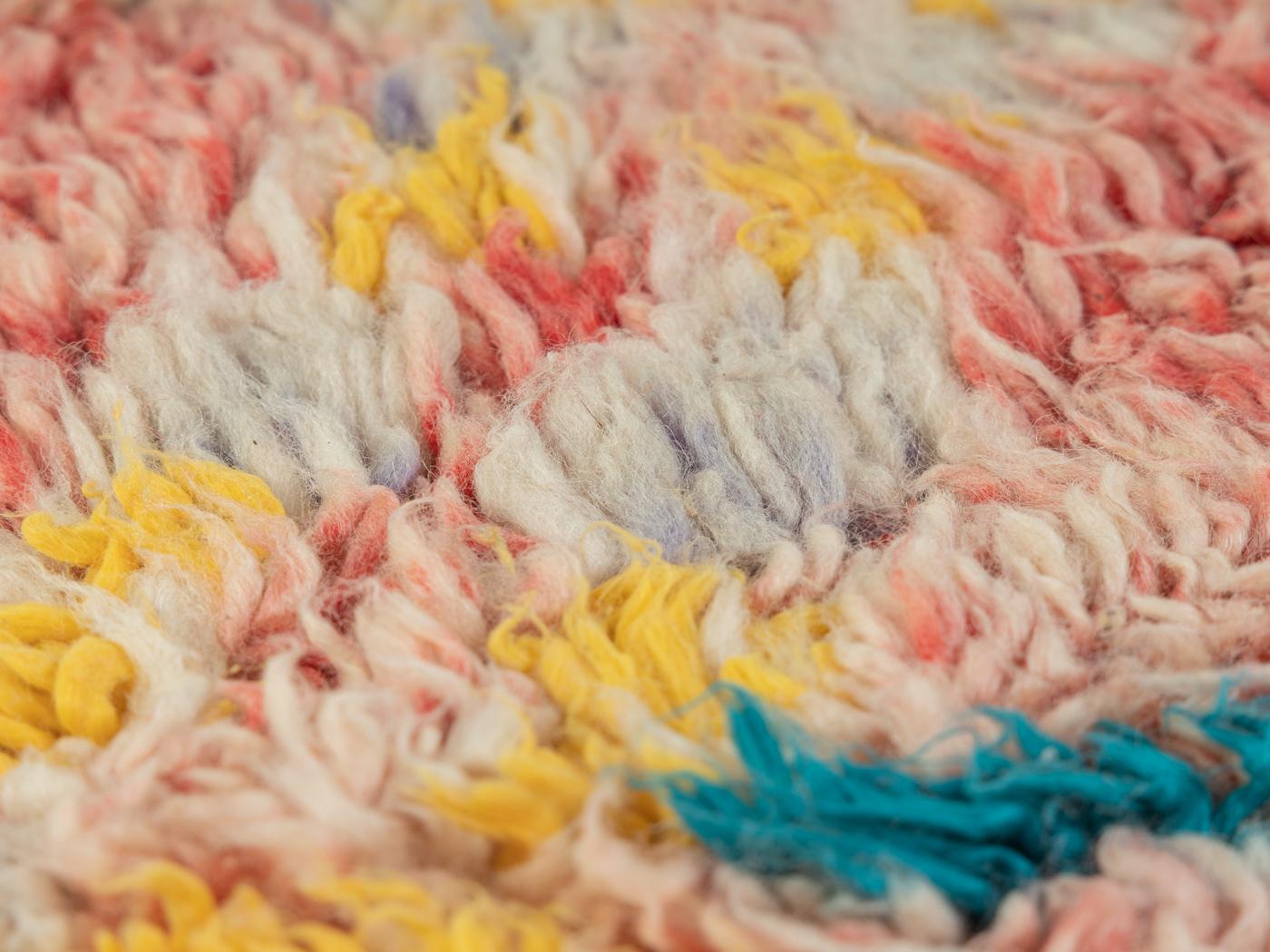 Beni Mguild Berberteppich aus 100% Wolle, handgefertigt, 1970er Jahre (Ende des 20. Jahrhunderts) im Angebot