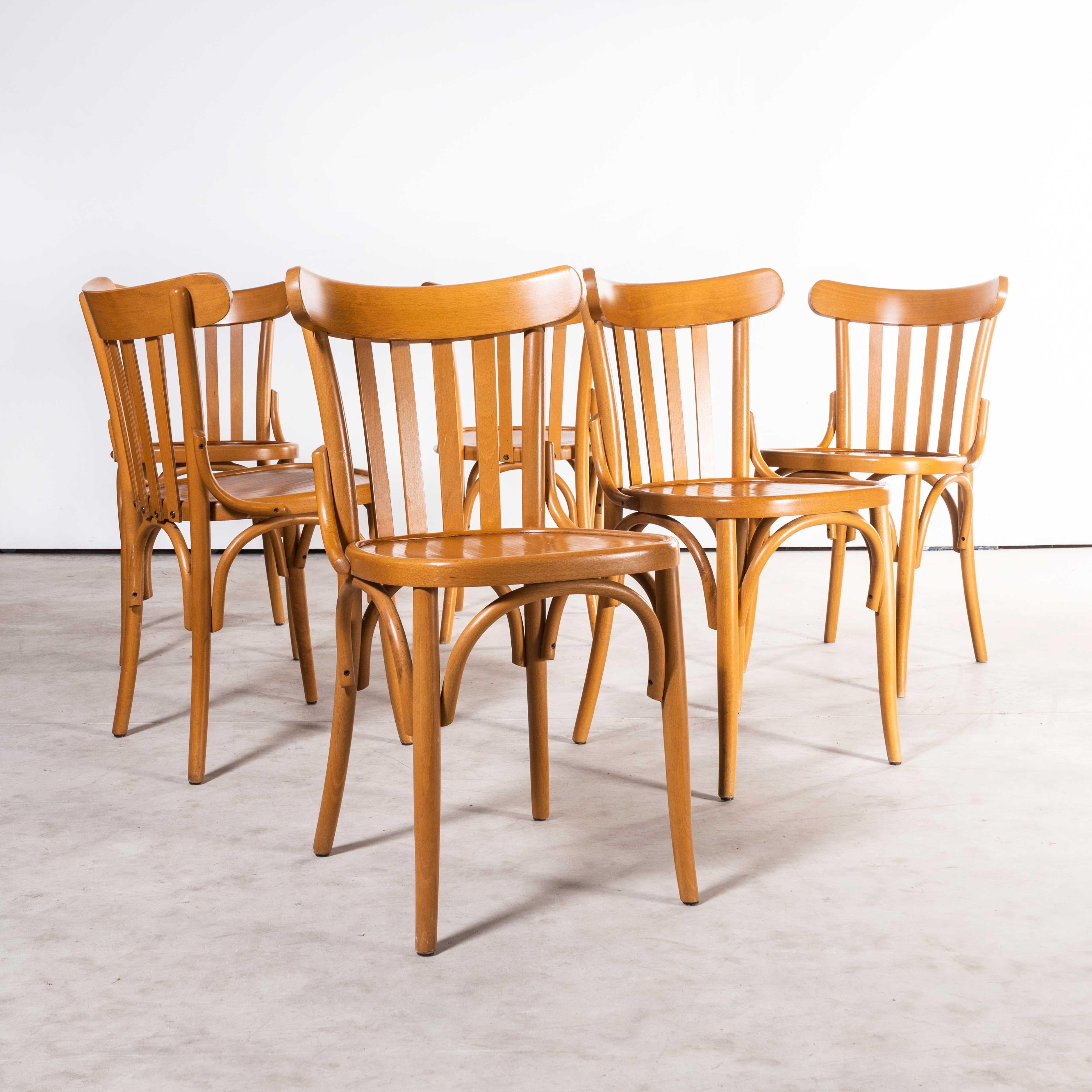 1970’s Bentwood honey beech striped seat bentwood dining chairs – set of six
1970’s Bentwood honey beech striped seat bentwood dining chairs – set of six. Sourced in France these are late production chairs from a traditional bentwood factory in