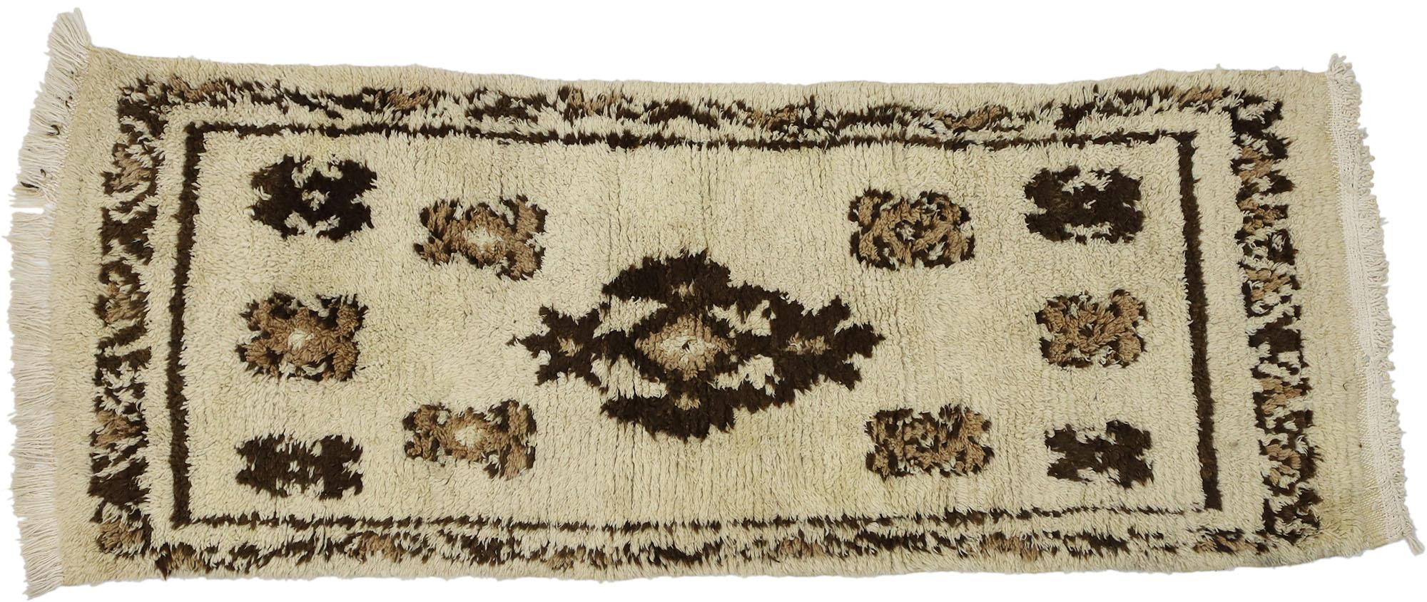 1970's Berber Moroccan Azilal Carpet with Tribal Style im Angebot 1