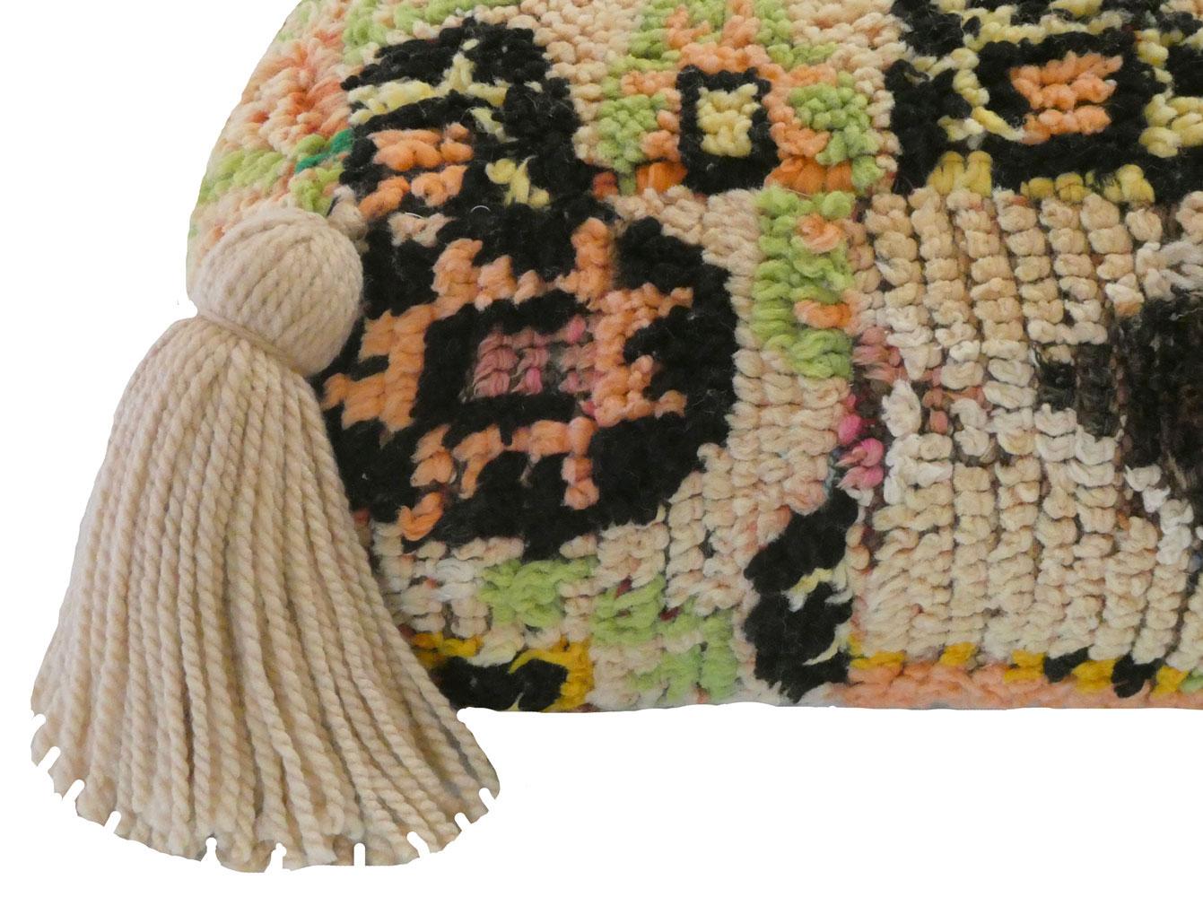 1970er Vintage Marokkanische Wolle Pouf Bodenkissen (Ende des 20. Jahrhunderts) im Angebot