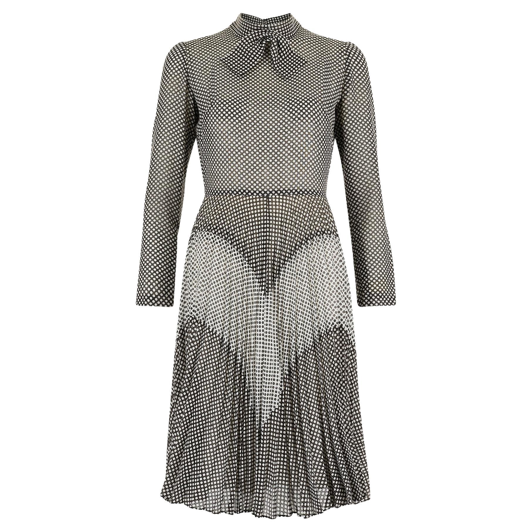 1970 Berkertex - Robe en coton imprimé à pois monochrome en vente