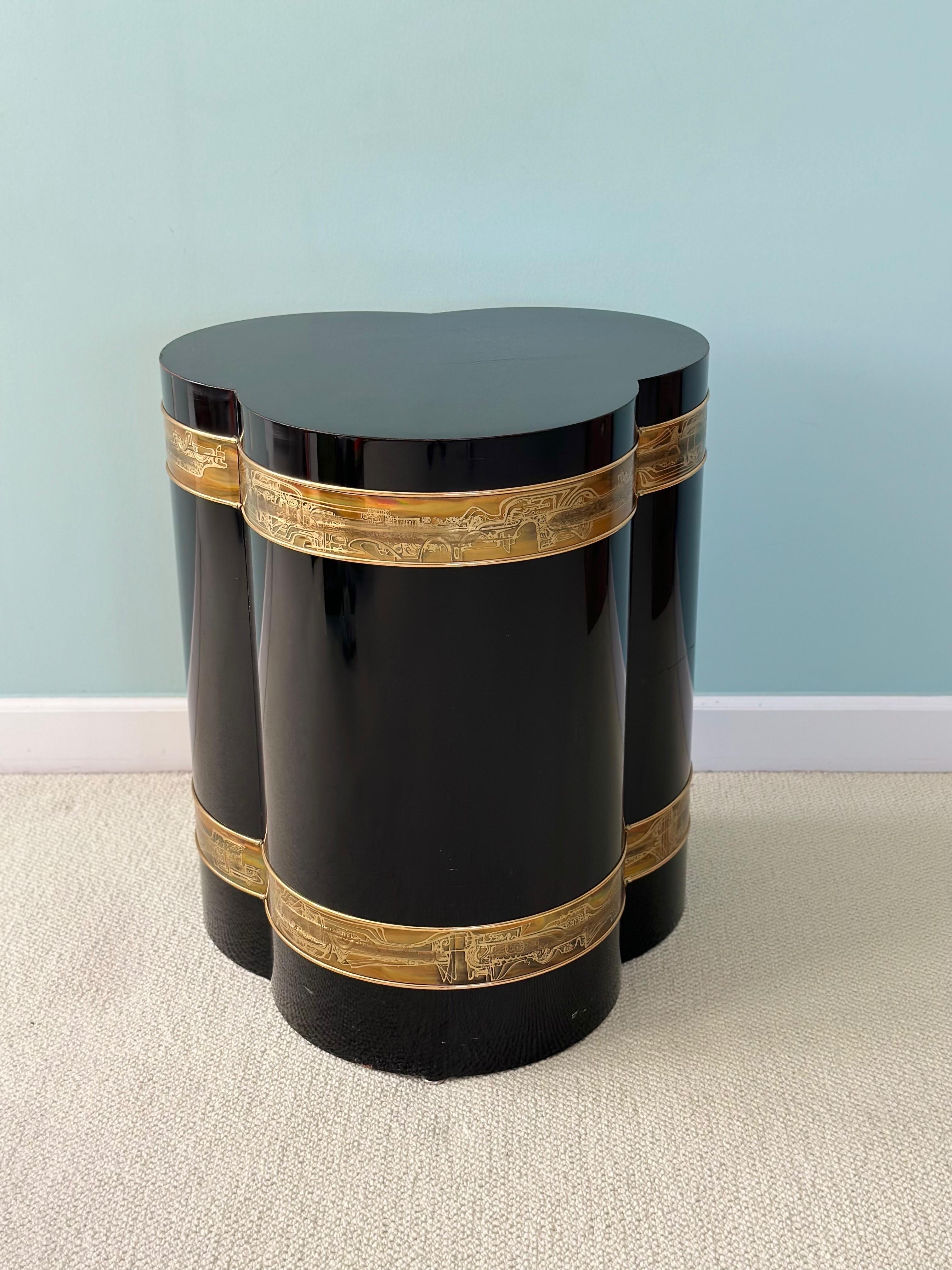 1970s Bernard Rohne for Mastercraft Trefoil Black Lacquer and Brass Side Table  4