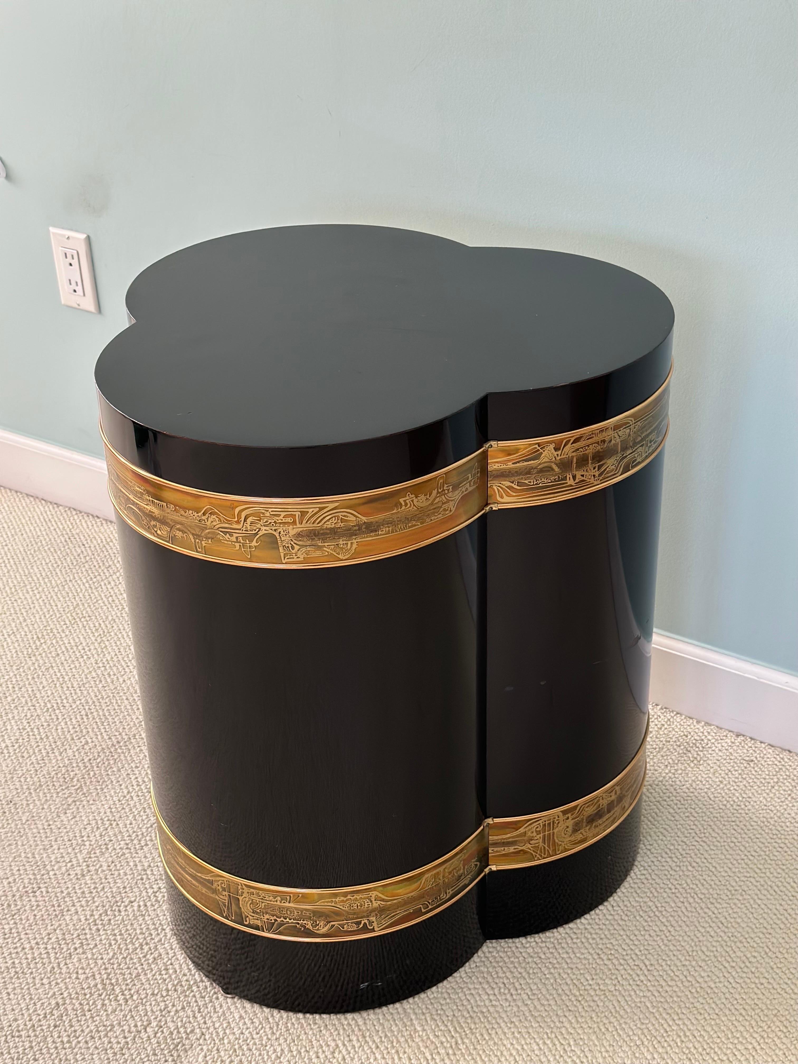 1970s Bernard Rohne for Mastercraft Trefoil Black Lacquer and Brass Side Table  2