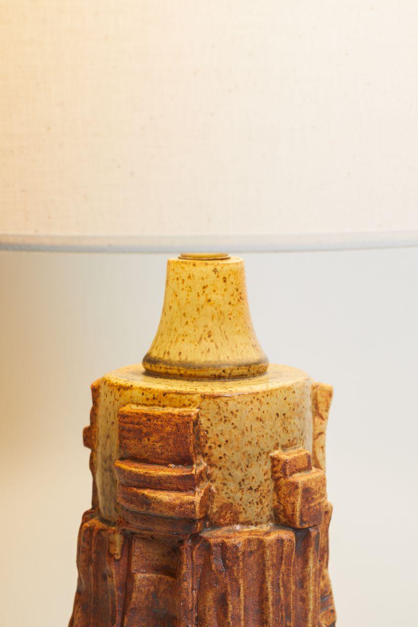1970s UK brown organic design pottery lamp with custom white lampshade by Bernard Rooke.