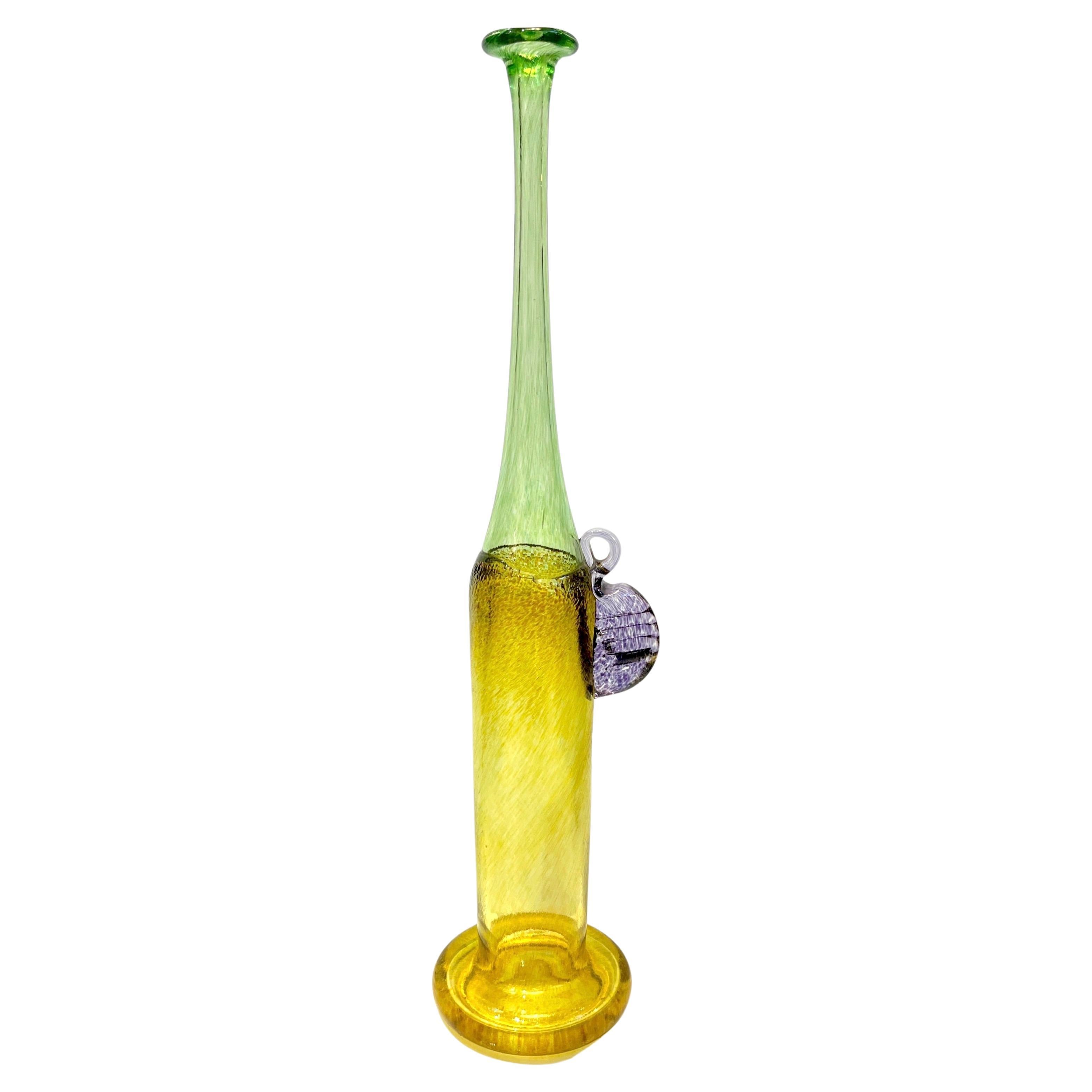 Vase en verre d'art suédois violet, vert et jaune de Bertil Vallien pour Kosta Boda, années 1970