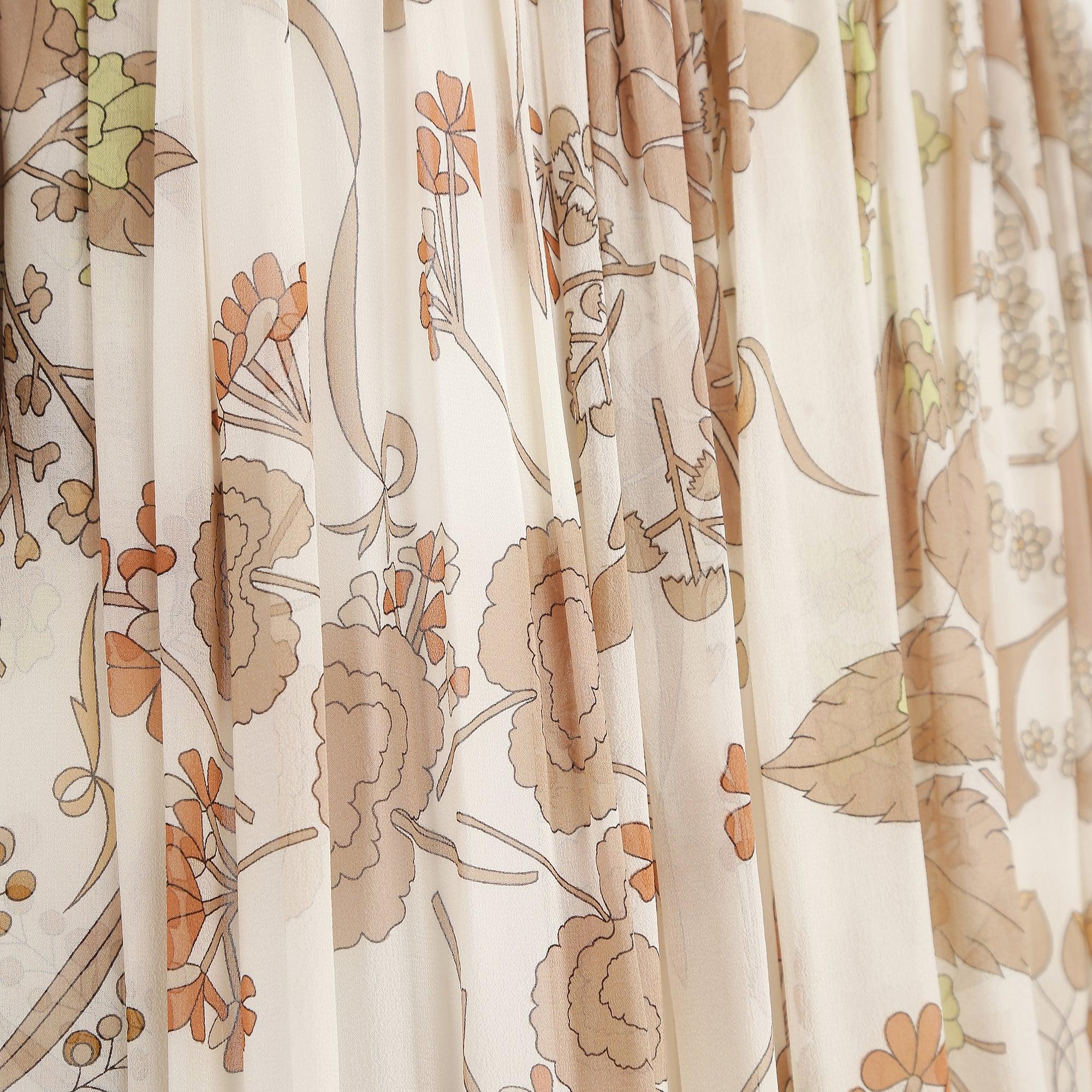 1970s Bessi Cream Silk Chiffon and Jersey Botanical Print Dress In Excellent Condition For Sale In London, GB