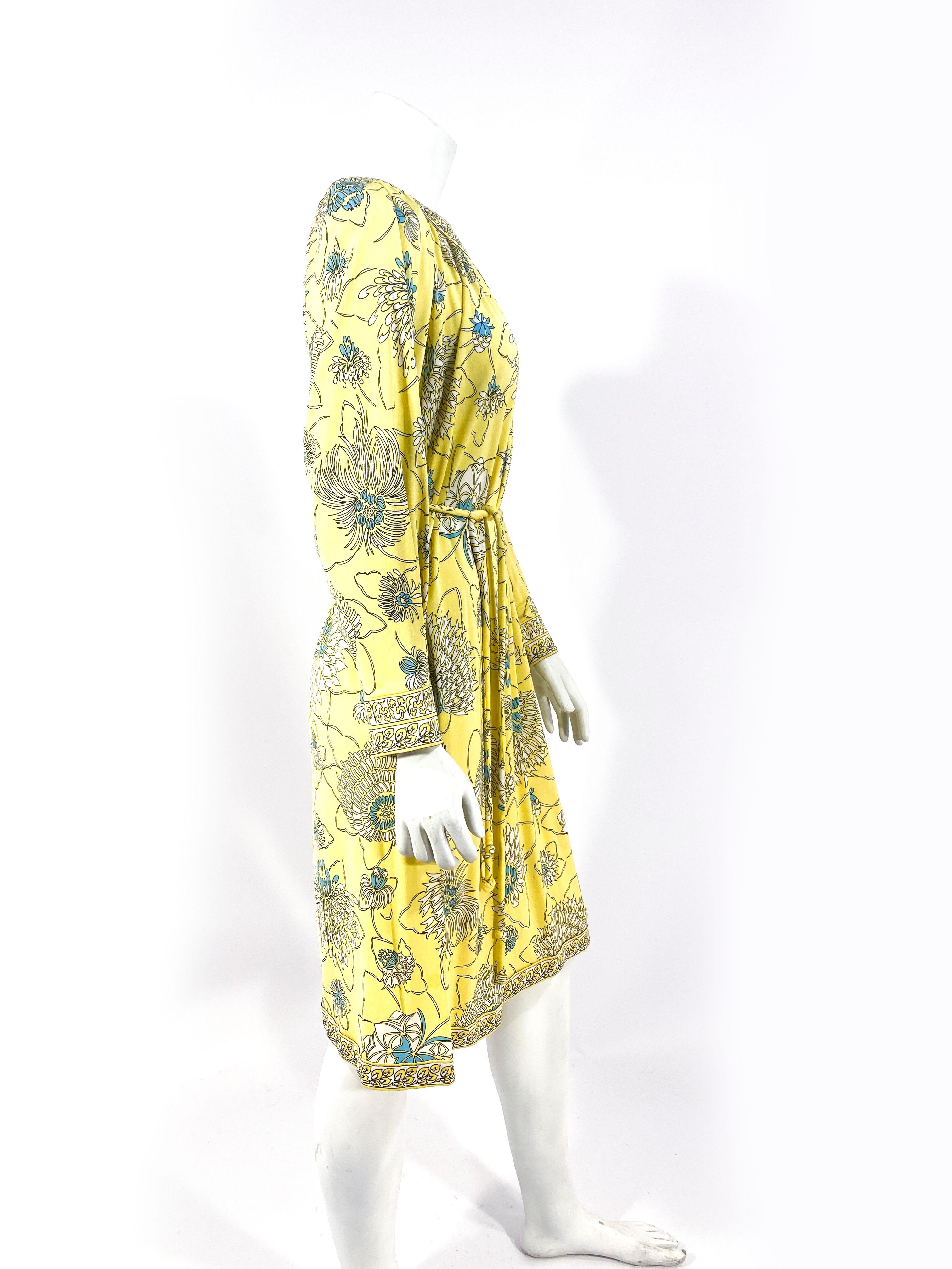 1970s Bessi Yellow Printed Silk Jersey Dress For Sale 1