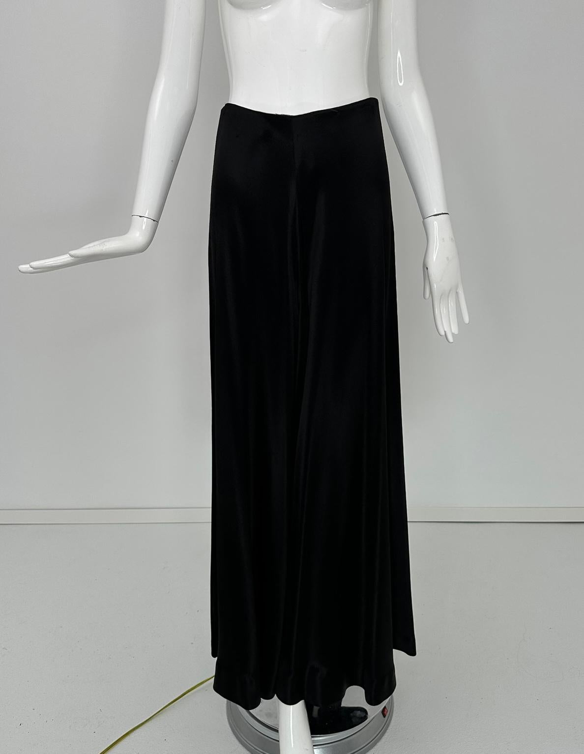 1970s Bias Cut Black Crepe Back Satin Wide Leg Palazzo Pant  High Waist 9-10 For Sale 9