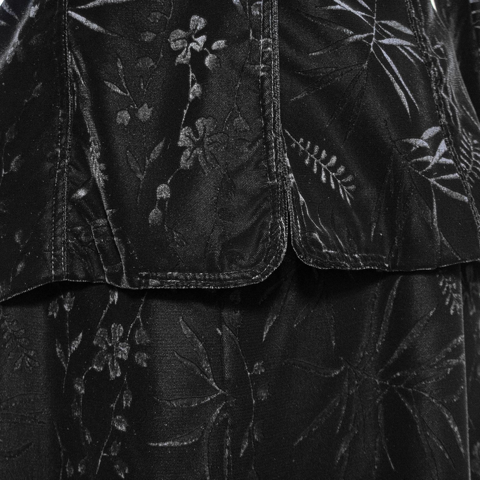 1970s Biba Black Floral Devoree Velvet Jacket and Skirt Ensemble For Sale 2