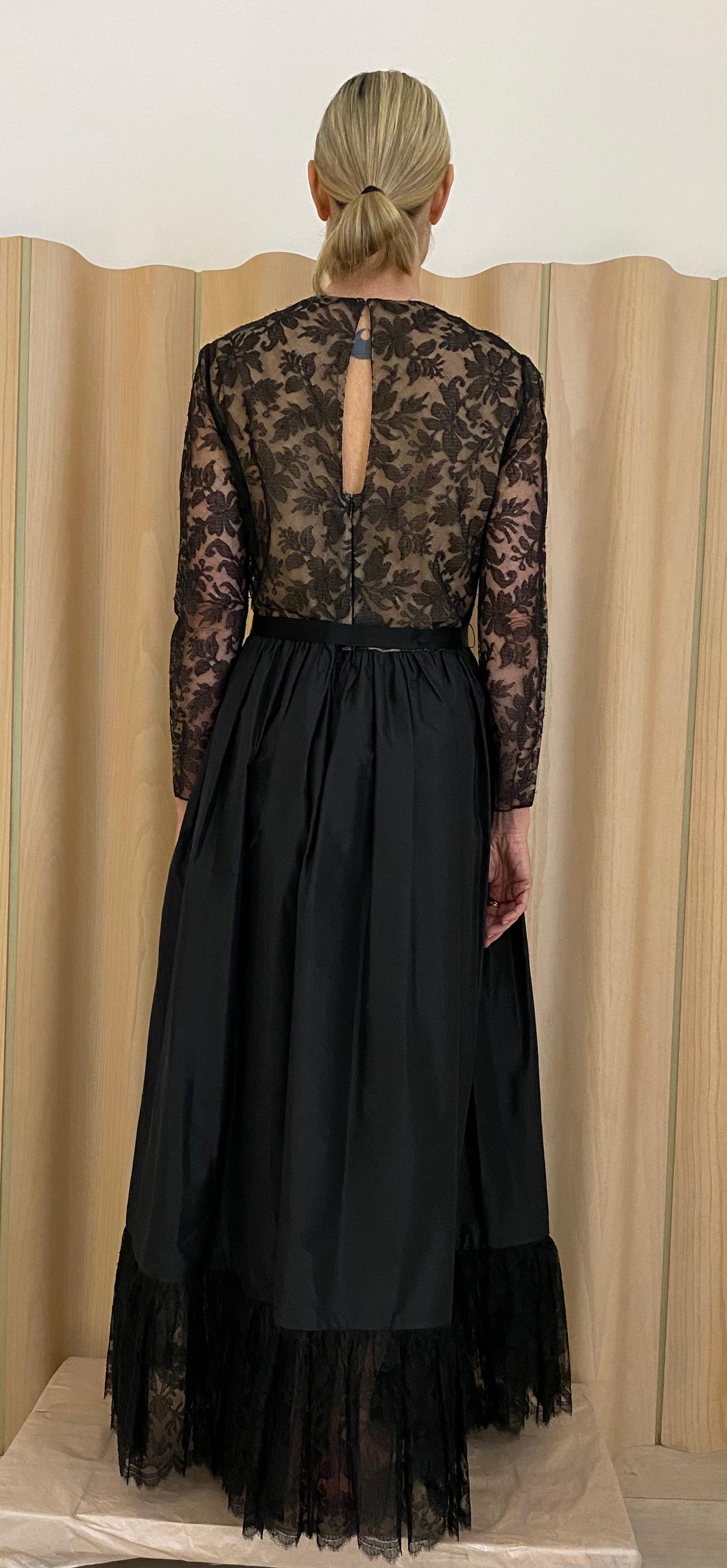 1970s Bill Blass Black Lace and Silk Tafetta Maxi Dress For Sale 10