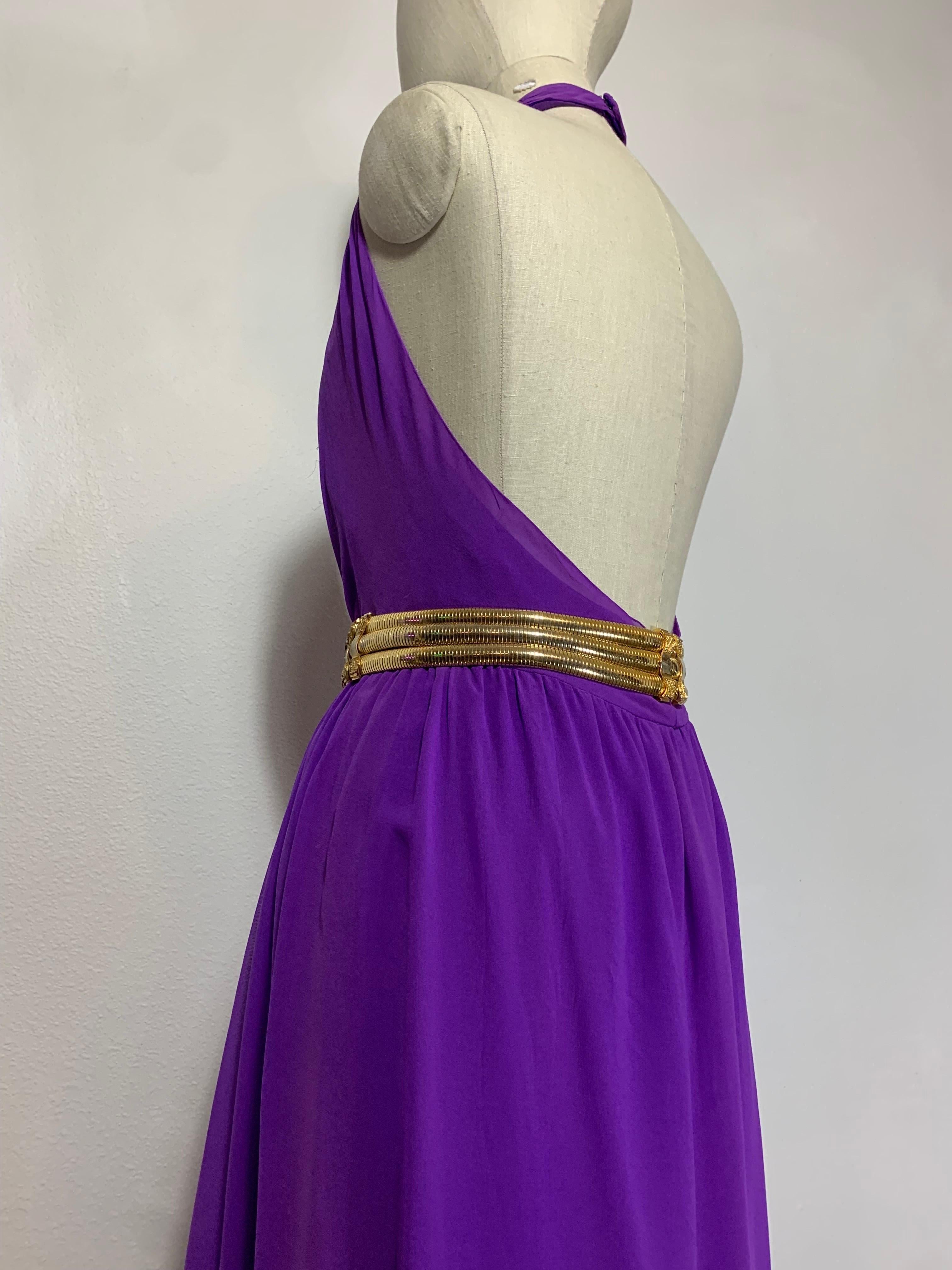 1970s Bill Blass Color-Blocked Purple Silk Chiffon Goddess Gown w Tiered Hem For Sale 7