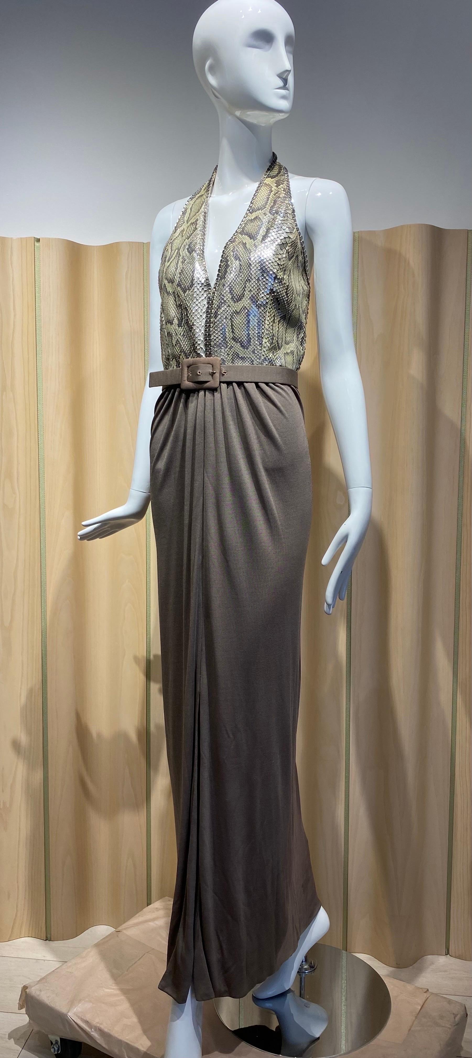 1970s Bill Blass Taupe V Neck Jersey Gown  In Good Condition For Sale In Beverly Hills, CA