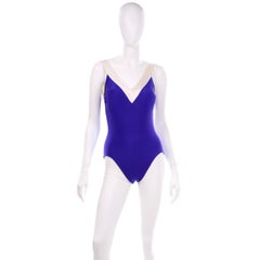 Maillot de bain violet vintage Bill Blass à dos nu et violet et ivoire, années 1970