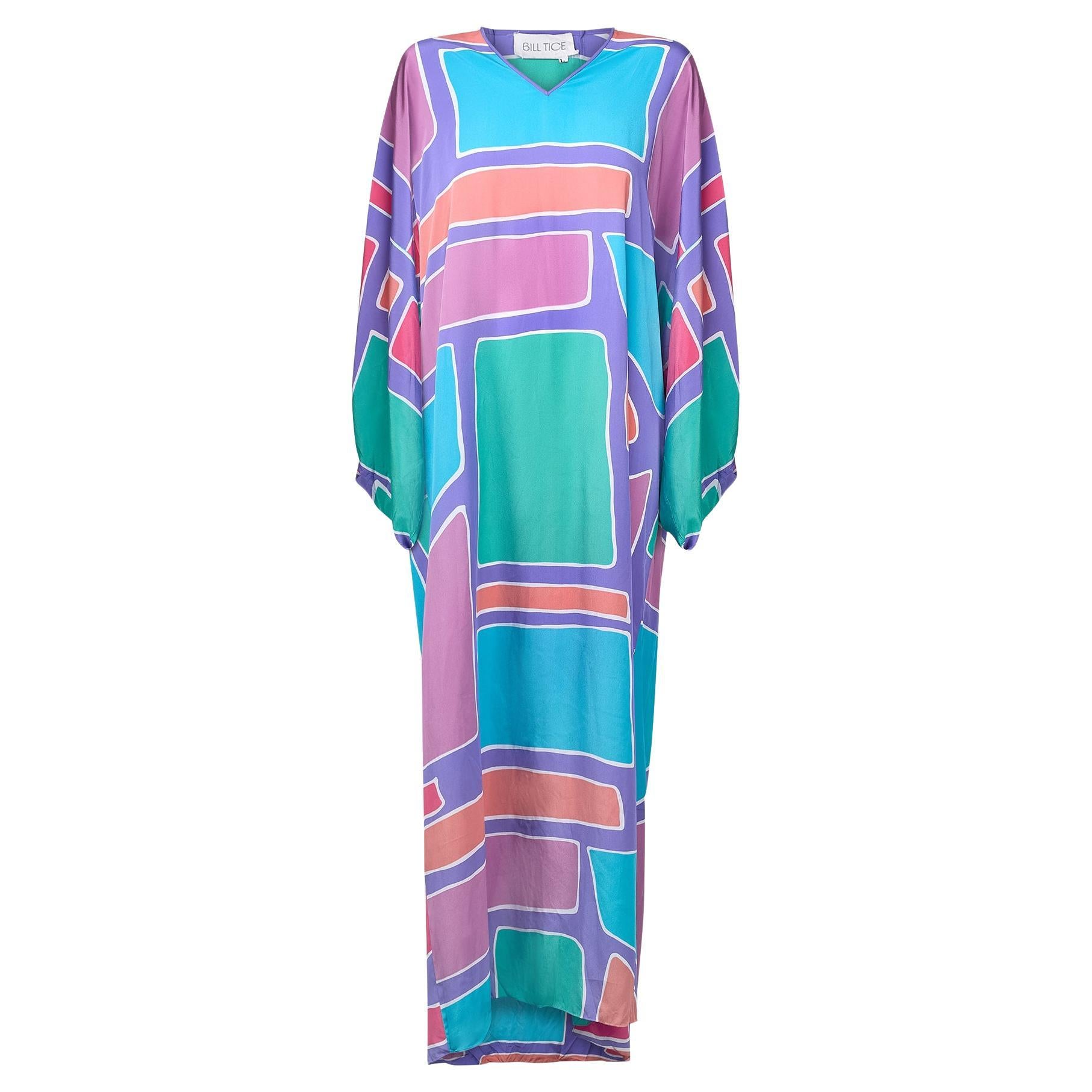 1970er Bill Tice Pastellfarbenes Kaftankleid mit abstraktem Muster im Angebot