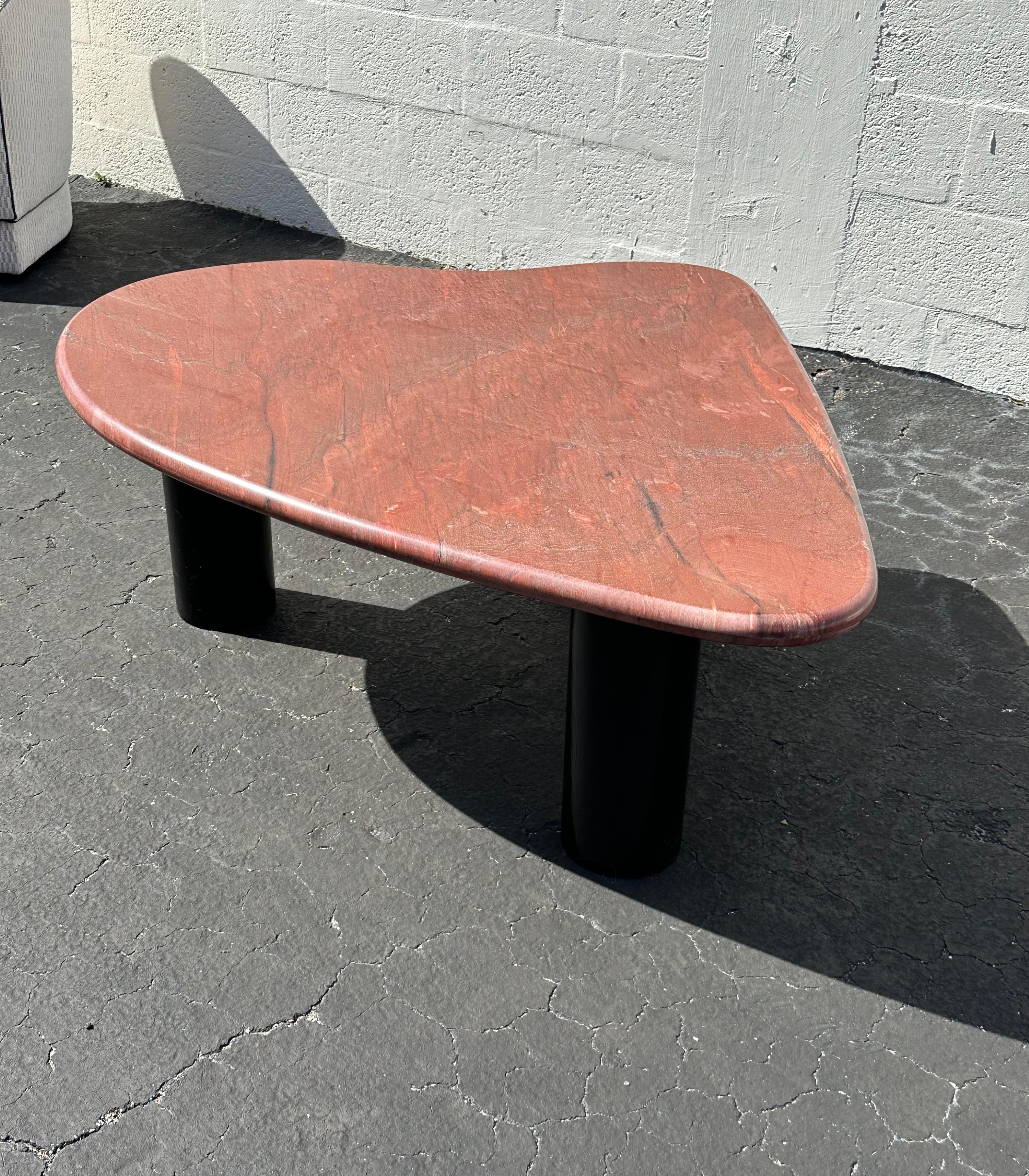 Italian 1970s Biomorphic Freeform Burgundy Marble Coffee Table For Sale