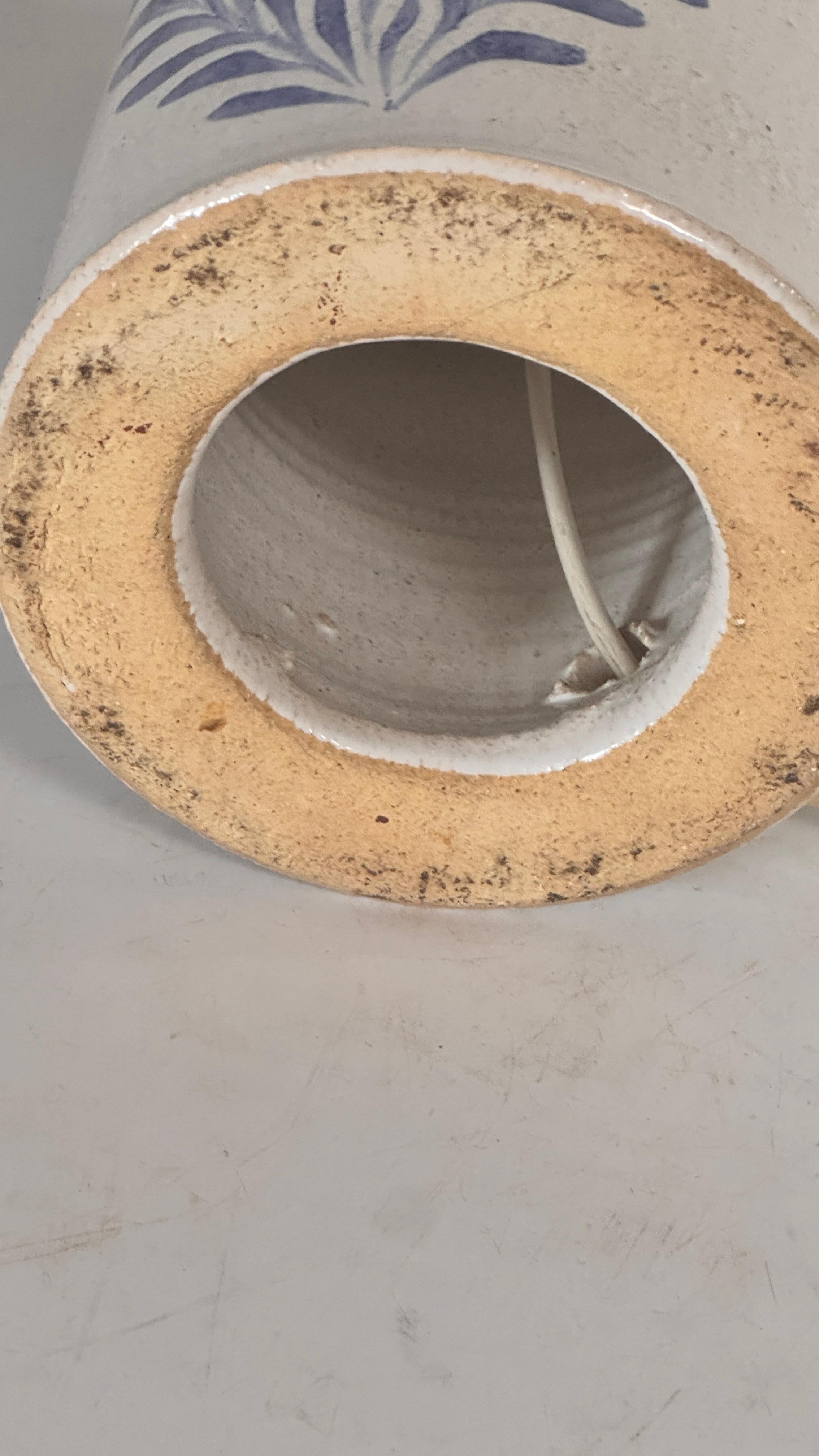 1970s Biot Ceramic Table Lamp – White and Blue Floral Design, French Provincial For Sale 4