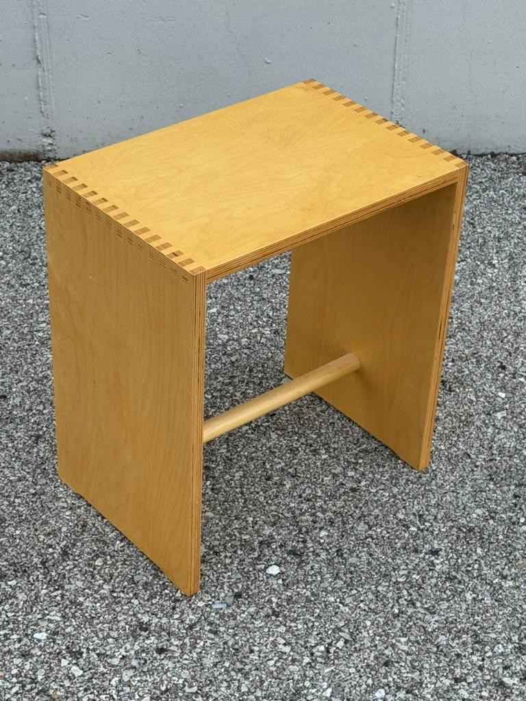 1970s Birch Plywood Ulm School Stool or Side Table by Max Bill - Zanotta Italy im Angebot 3