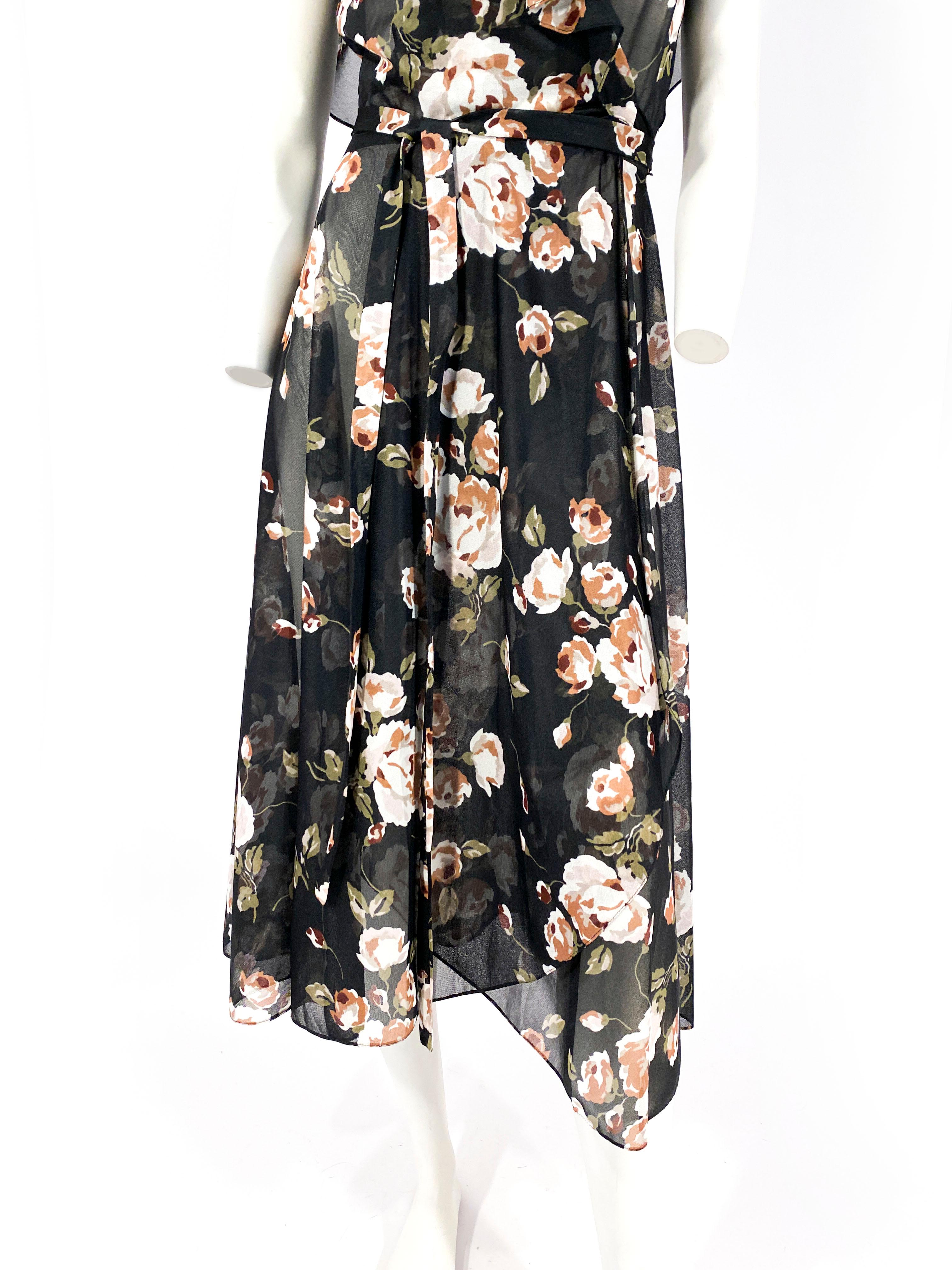 1970s Black and Floral Printed Wrap Dress In Good Condition For Sale In San Francisco, CA