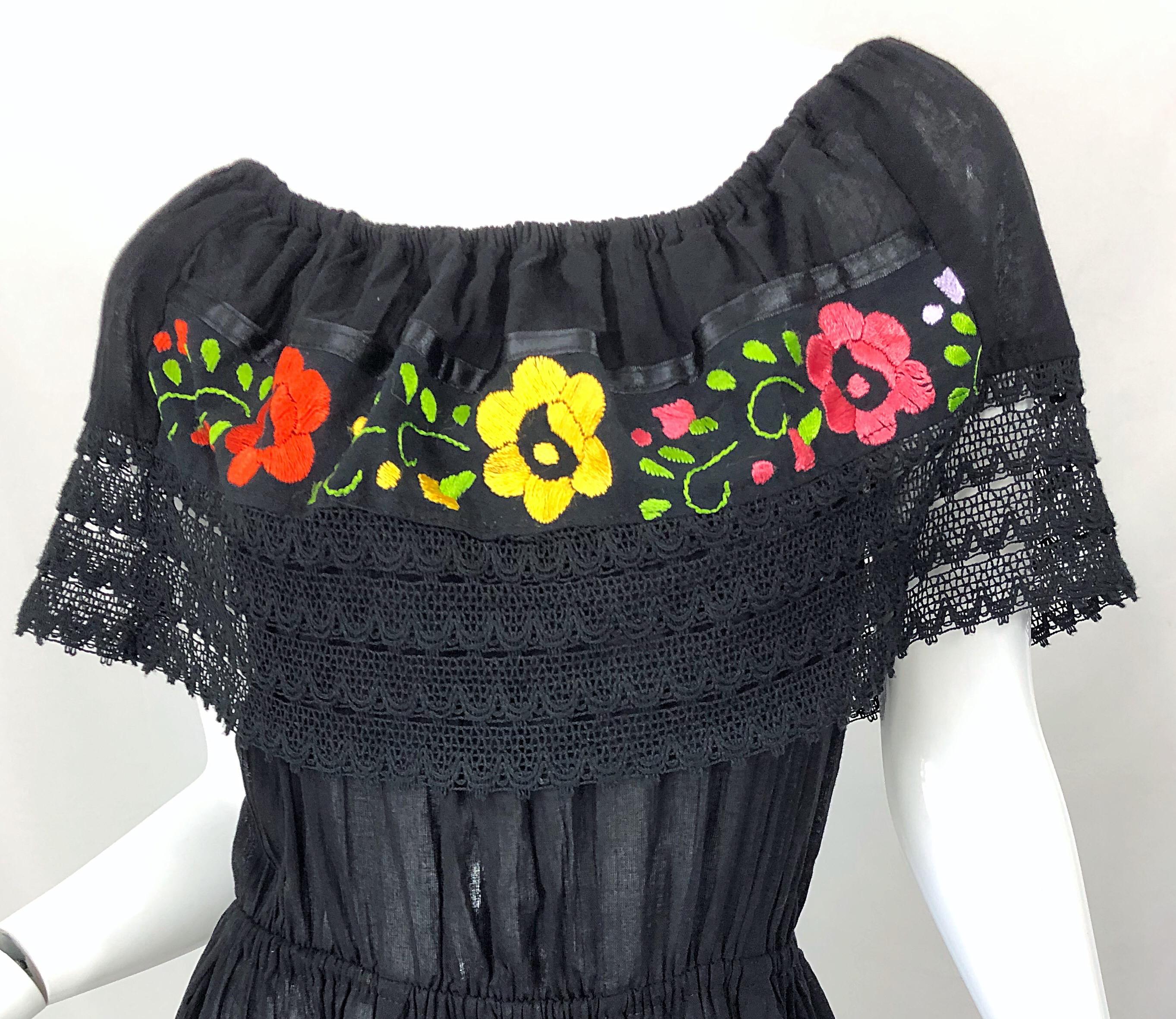 1970s Black Embroidered Crochet Flowers Vintage 70s Mexican Maxi Dress In Excellent Condition For Sale In San Diego, CA