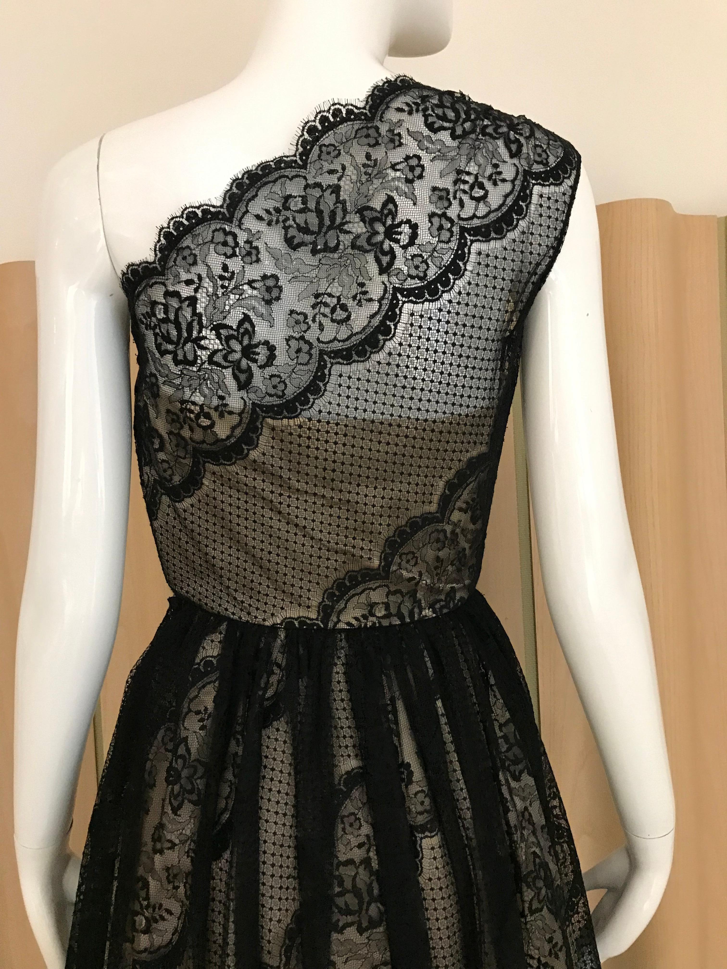Women's 1970s Black Lace One Shoulder Gown