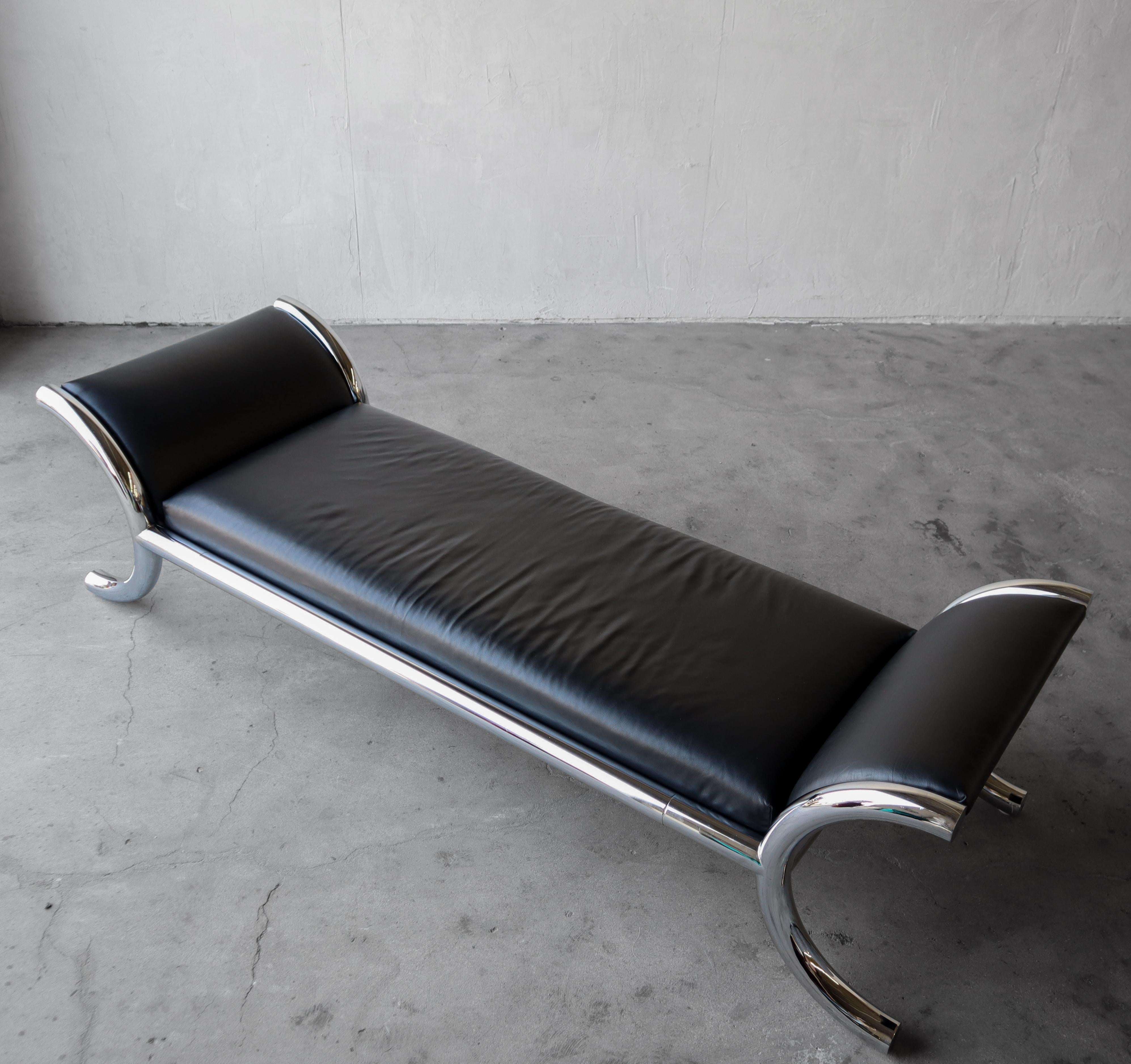 1970s Black Leather and Chrome Steel Daybed Bench In Good Condition For Sale In Las Vegas, NV