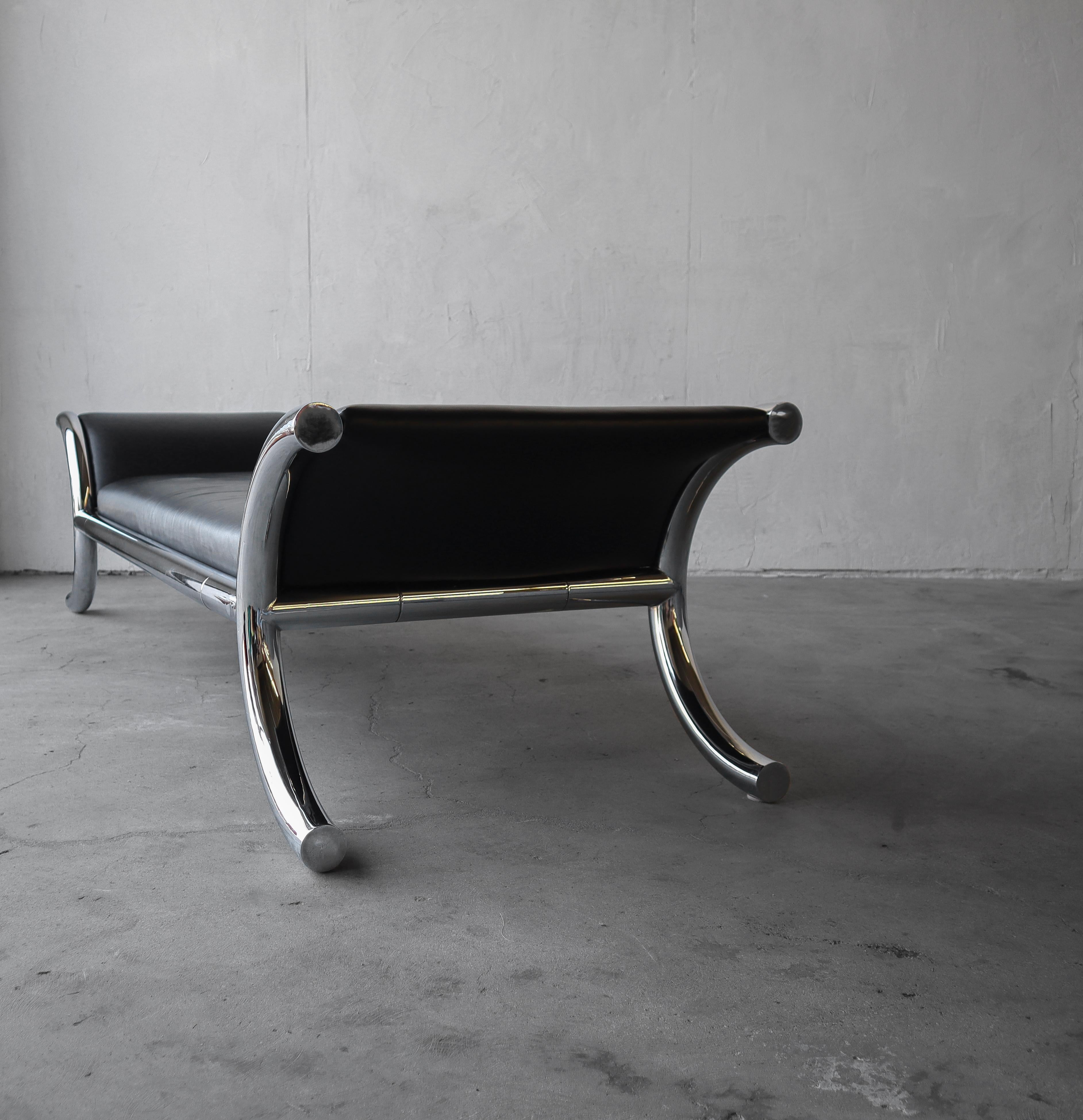 1970s Black Leather and Chrome Steel Daybed Bench For Sale 1