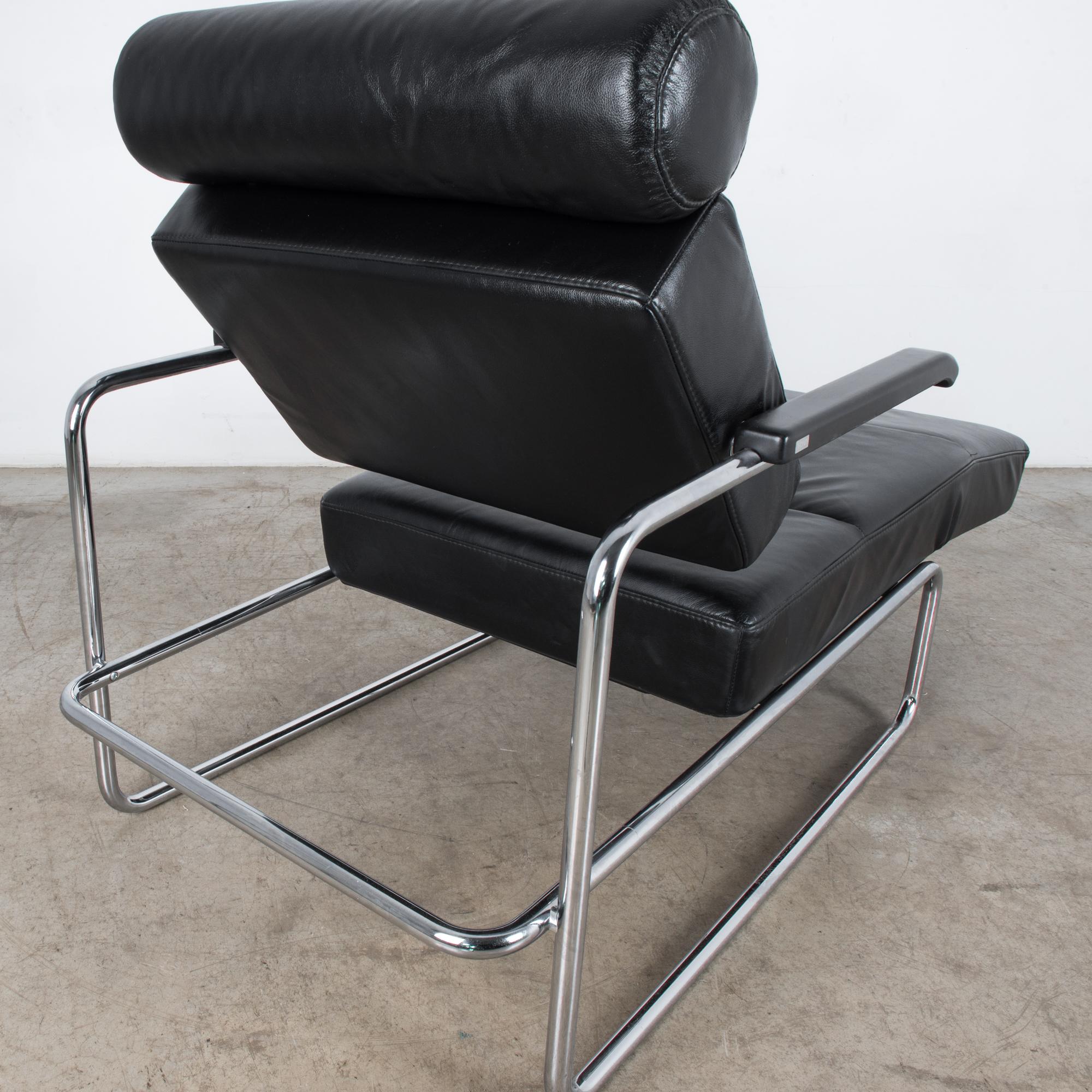 1970s Black Leather Thonet Adjustable Leather Lounge Chair 4