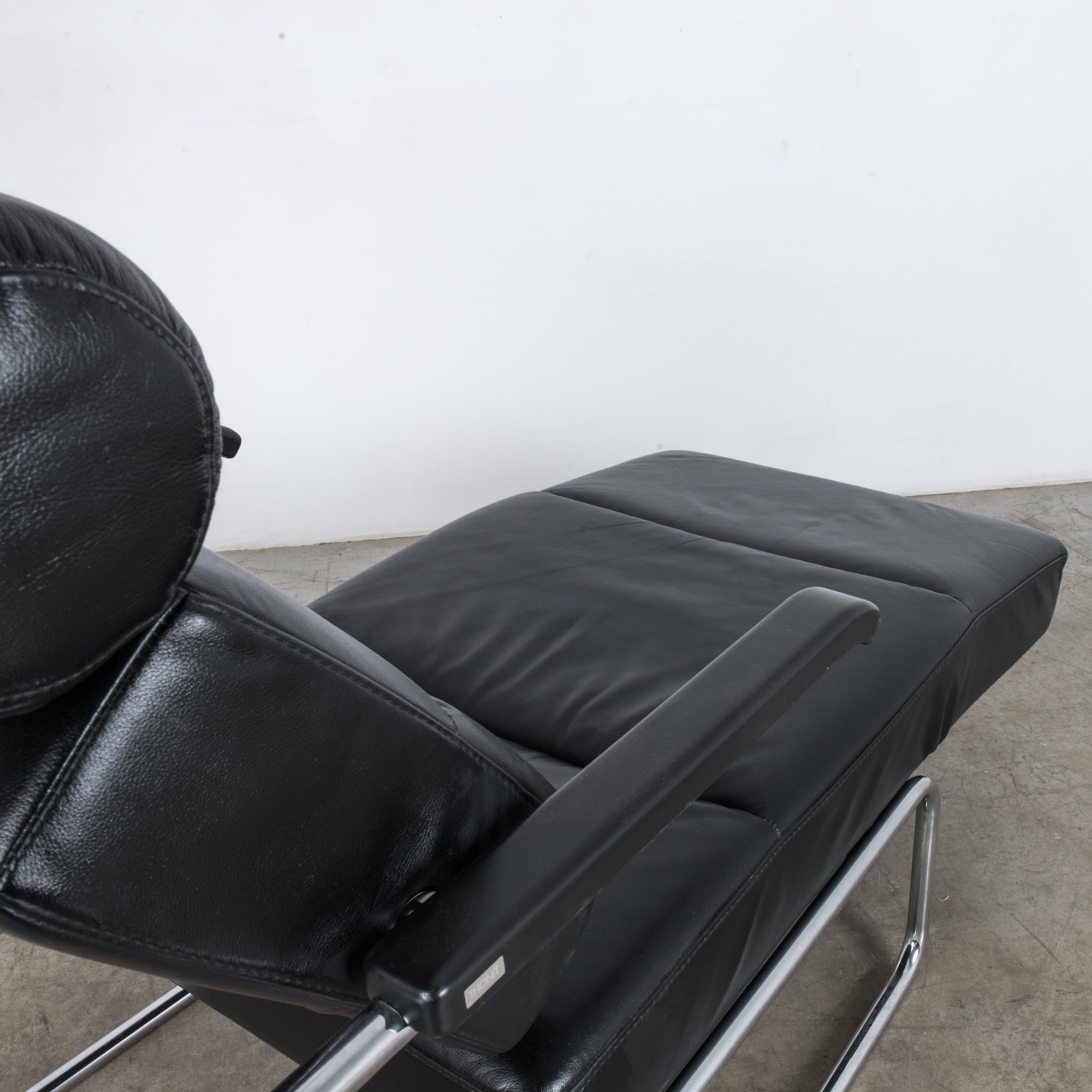 1970s Black Leather Thonet Adjustable Leather Lounge Chair 2