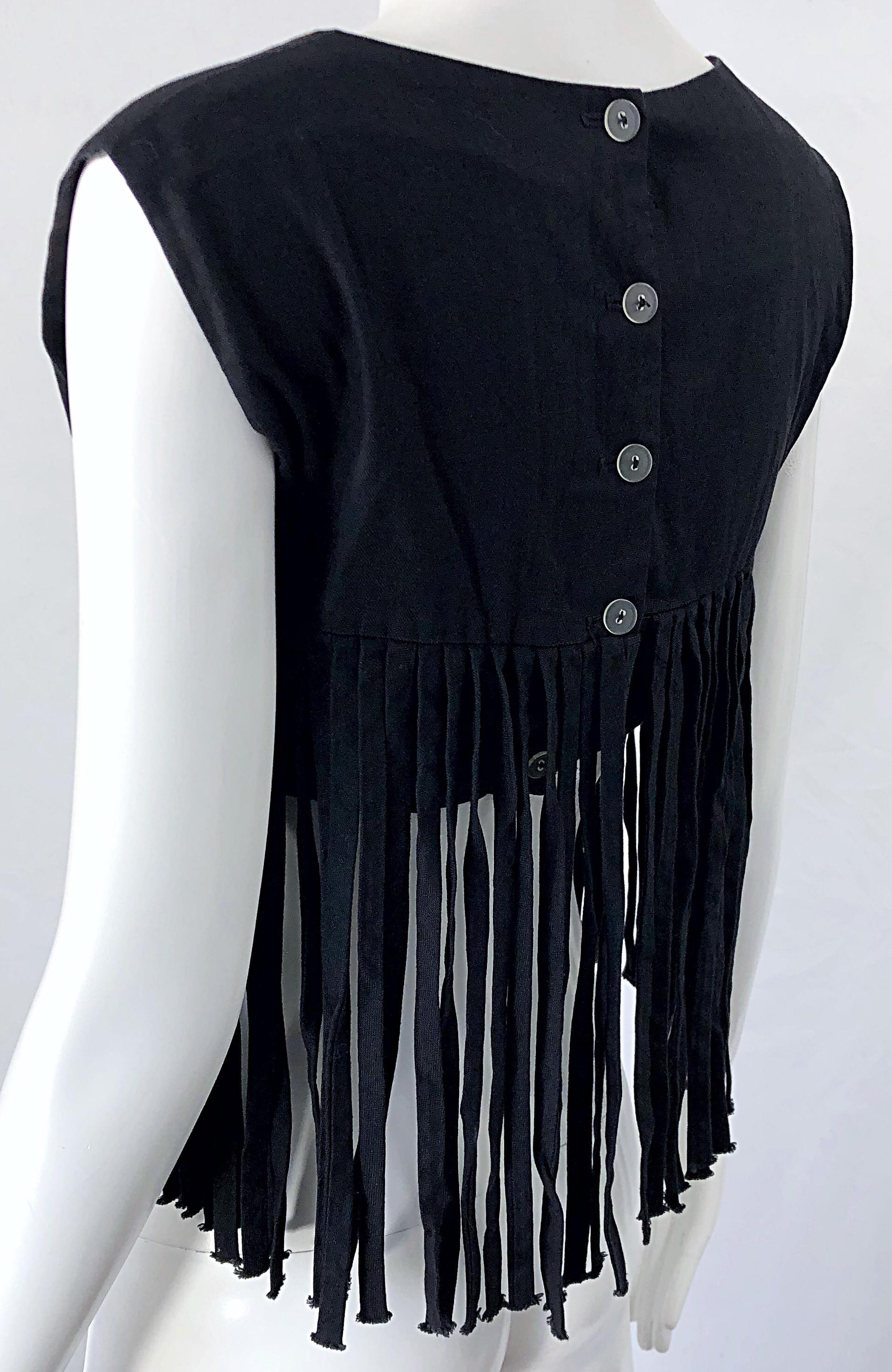 1970s Black Linen Fringe Vintage Boho Chic Festival 70s Crop Top Shirt Blouse In Excellent Condition For Sale In San Diego, CA