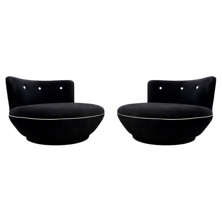 1970s Black New Upholstery Pair of Swivel Lounge Chair by Milo Baughman