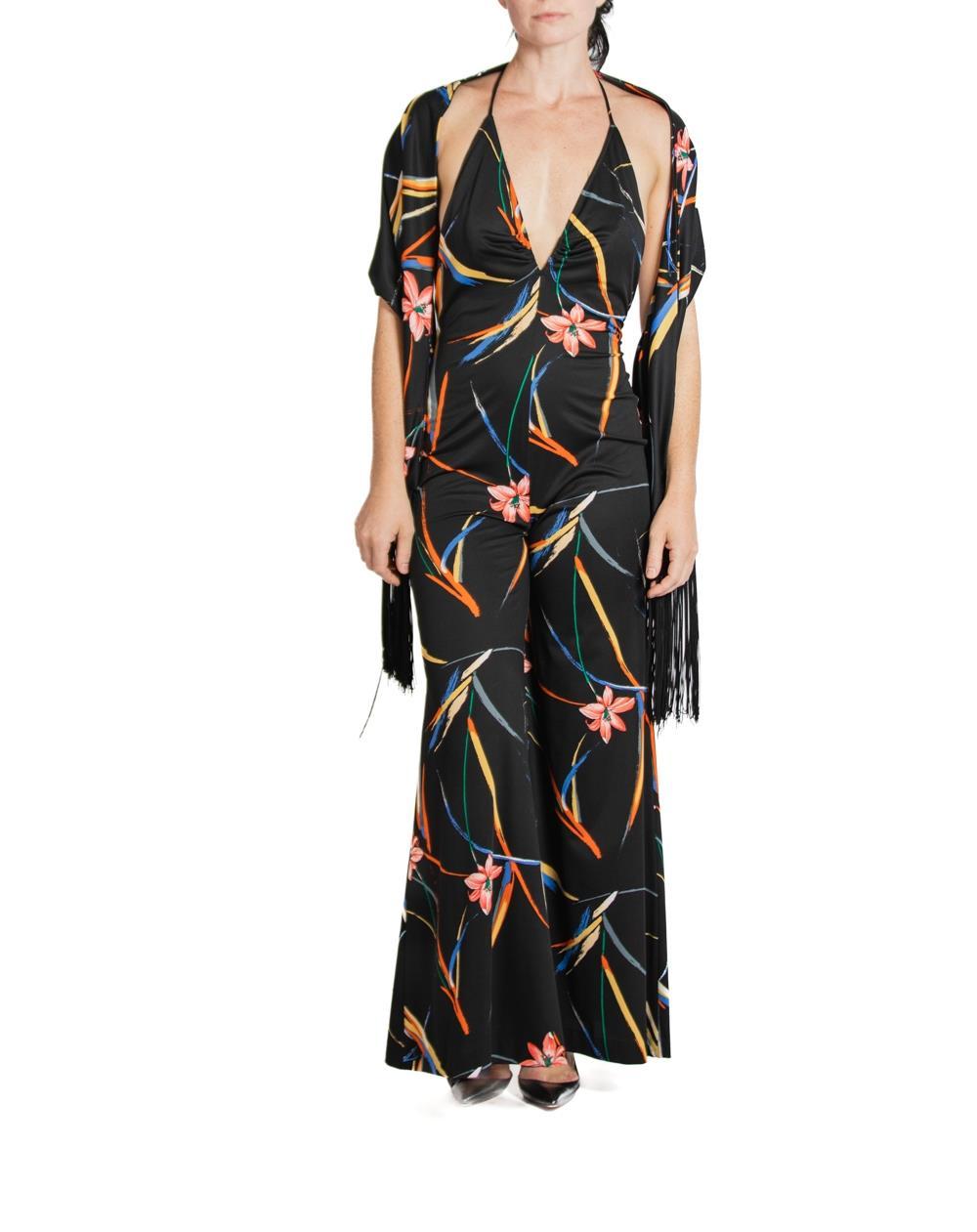 1970S Black & Tropical Rayon Jumpsuit With Matching Shawl In Excellent Condition For Sale In New York, NY
