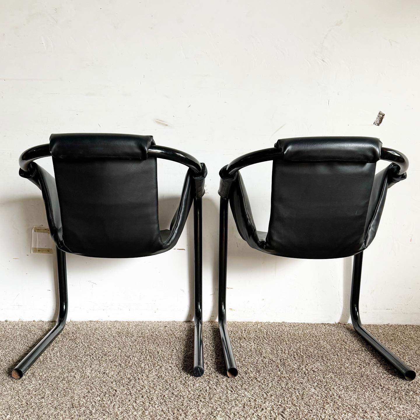 Sling Chairs Vecta aus schwarzem Vinyl und schwarzem Metall mit Zermatt-Röhren, 1970er Jahre im Angebot 1