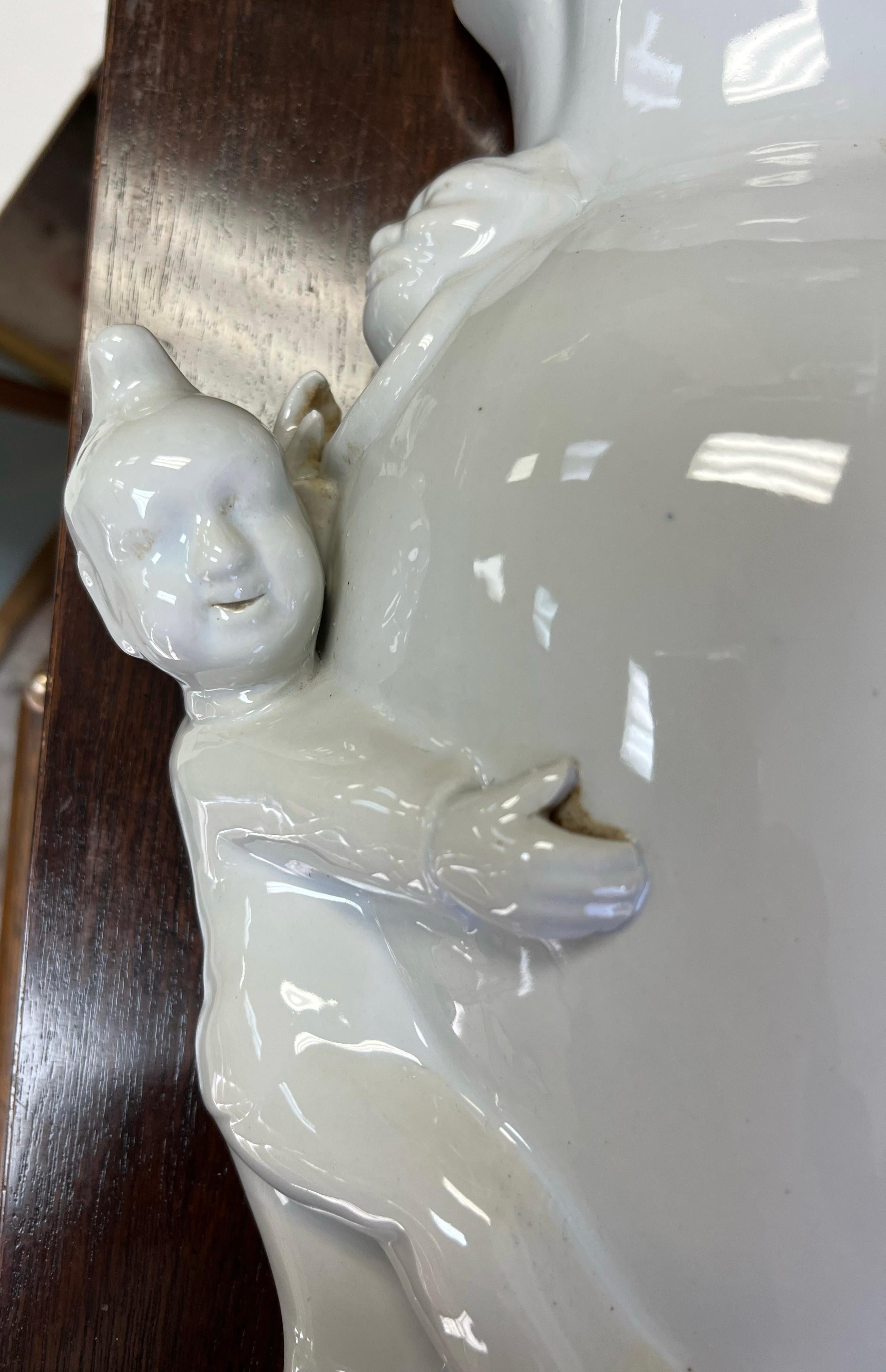 XX secolo Tasche da parete Blanc De Chine da esportazione cinese degli anni '70, stile cineseria, coppia in vendita