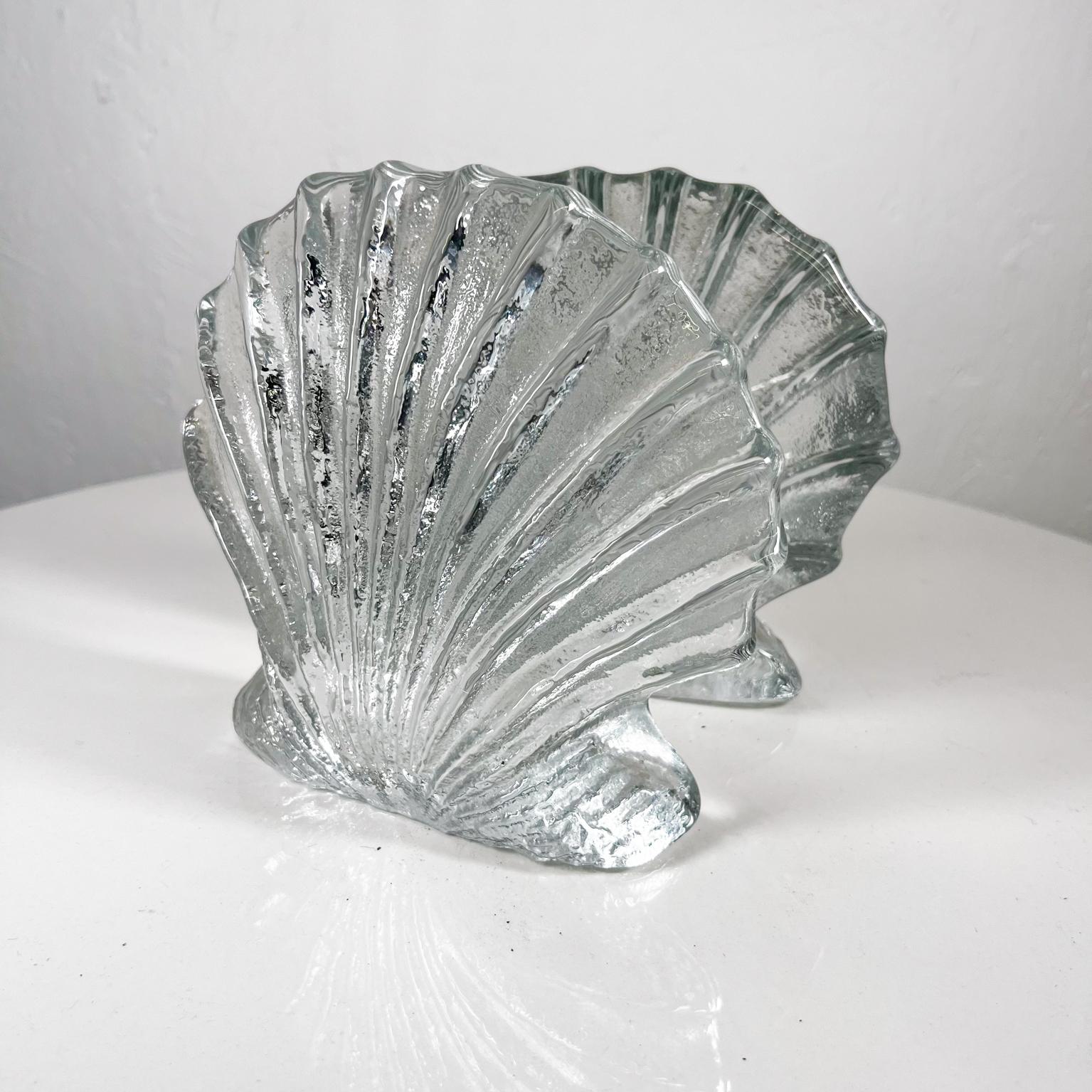 20th Century 1970s Blenko Art Glass Clear Seashell Clam Bookends WV