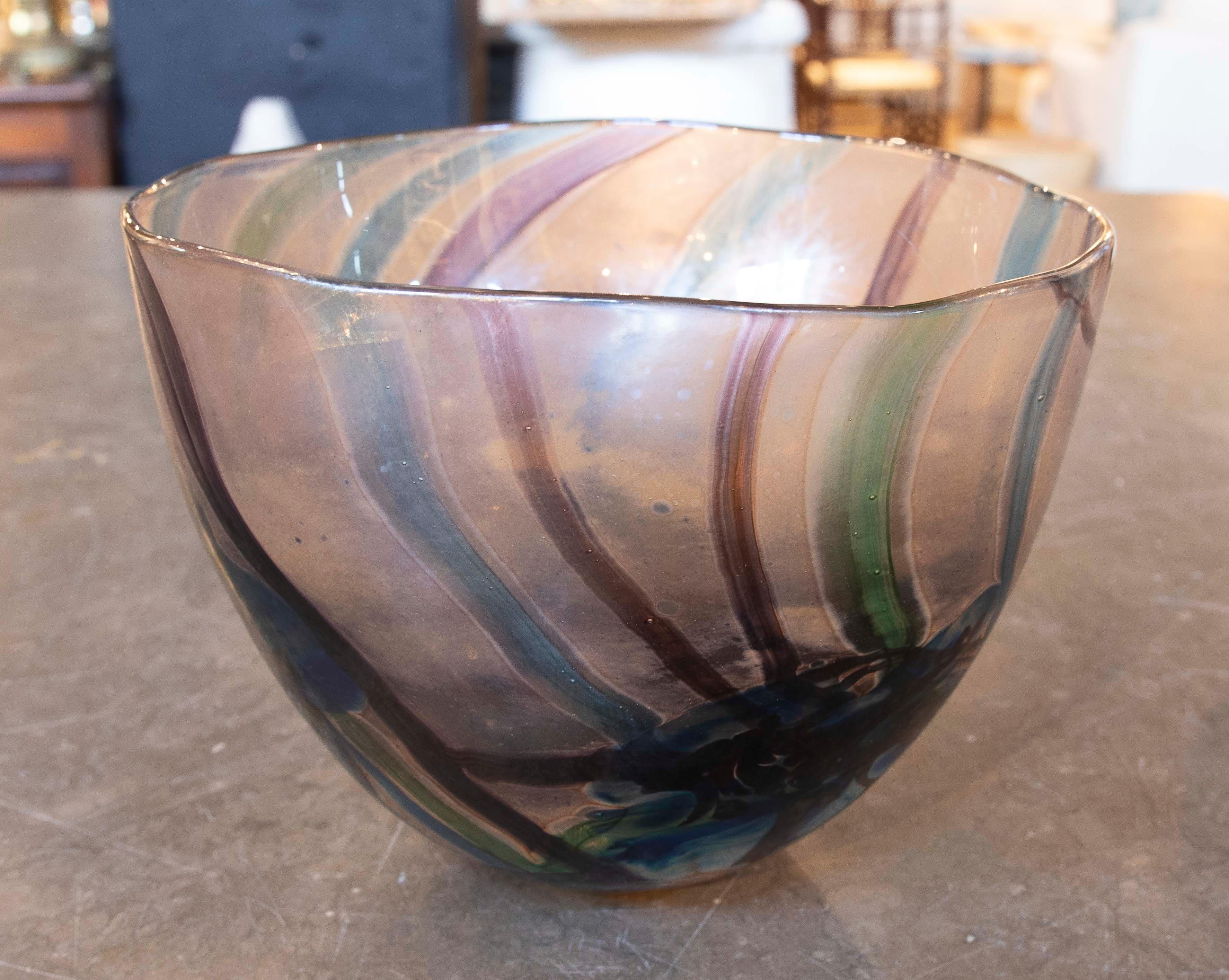 Late 20th Century 1970s Blown Glass Bowl with Ribbed Decoration, Contemporary Style For Sale