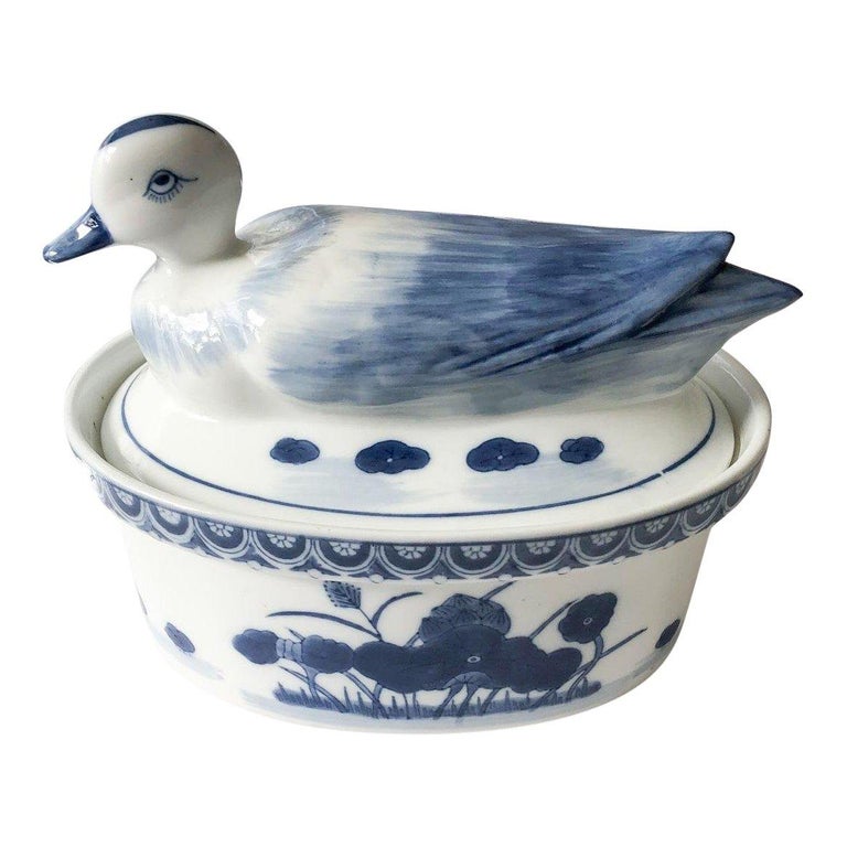 1970s Blue and White Duck Tureen For Sale at 1stdibs