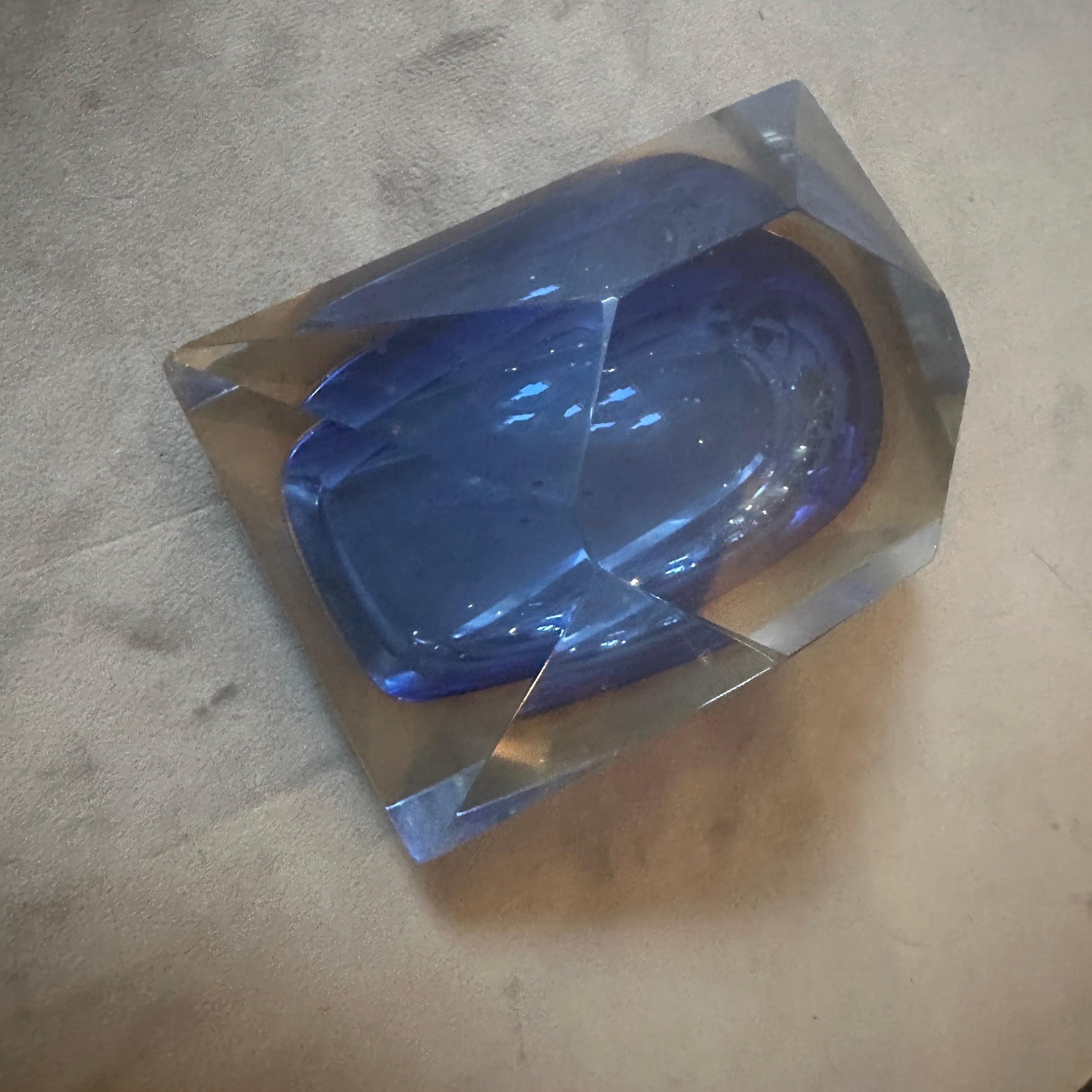 Aschenbecher aus blauem und gelbem Murano Glass Sommerso, facettiert, 1970er Jahre, von Seguso (Italienisch) im Angebot
