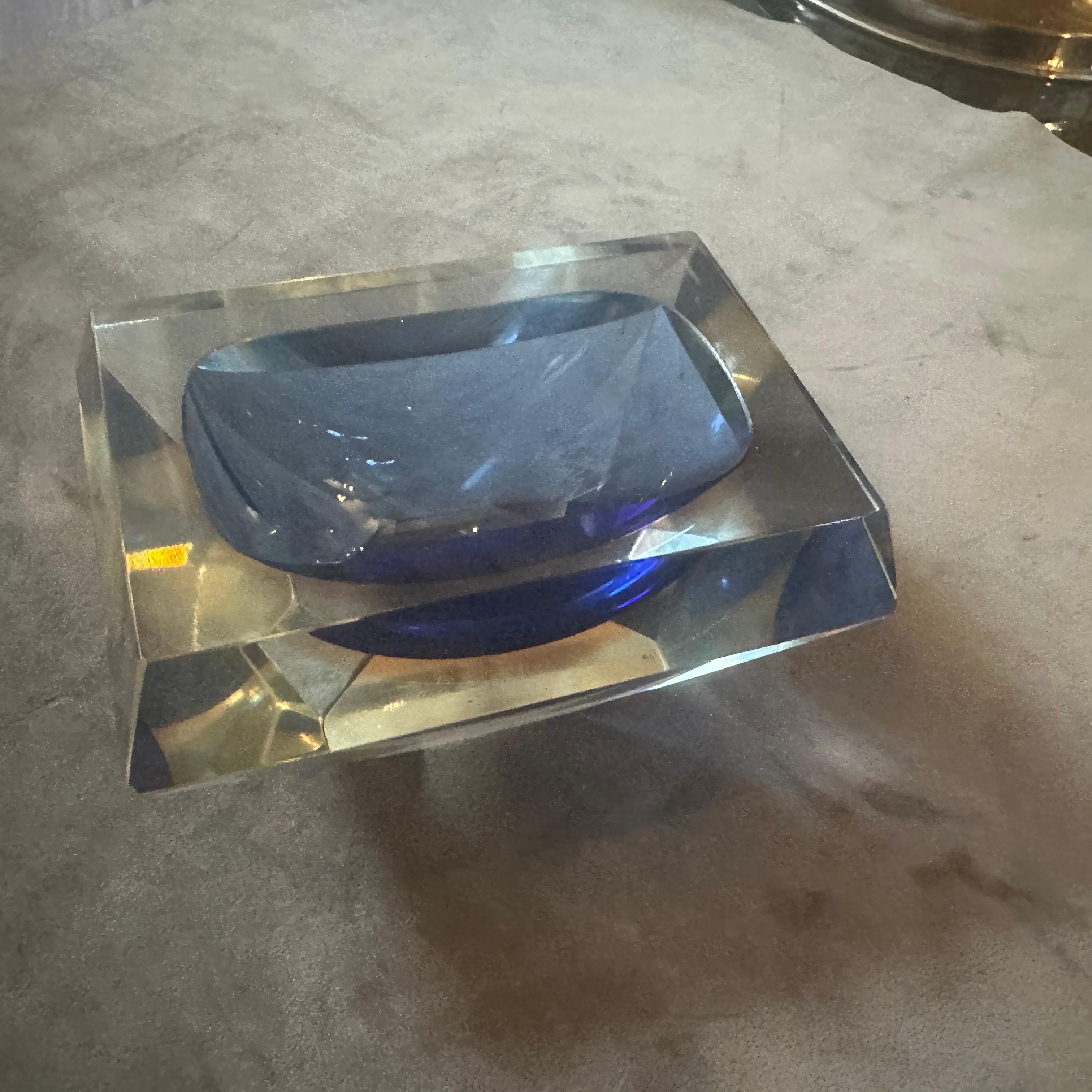 Aschenbecher aus blauem und gelbem Murano Glass Sommerso, facettiert, 1970er Jahre, von Seguso im Angebot 1