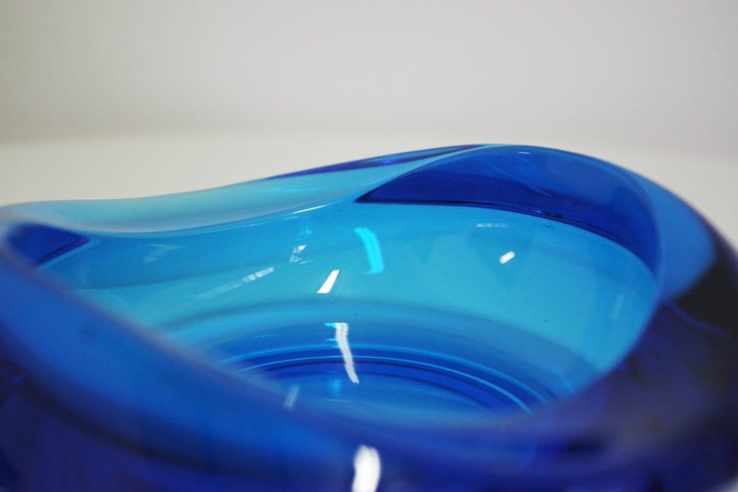 cenicero de cristal de Murano azul de los años 70 - Elegante diseño vintage Vidrio en venta