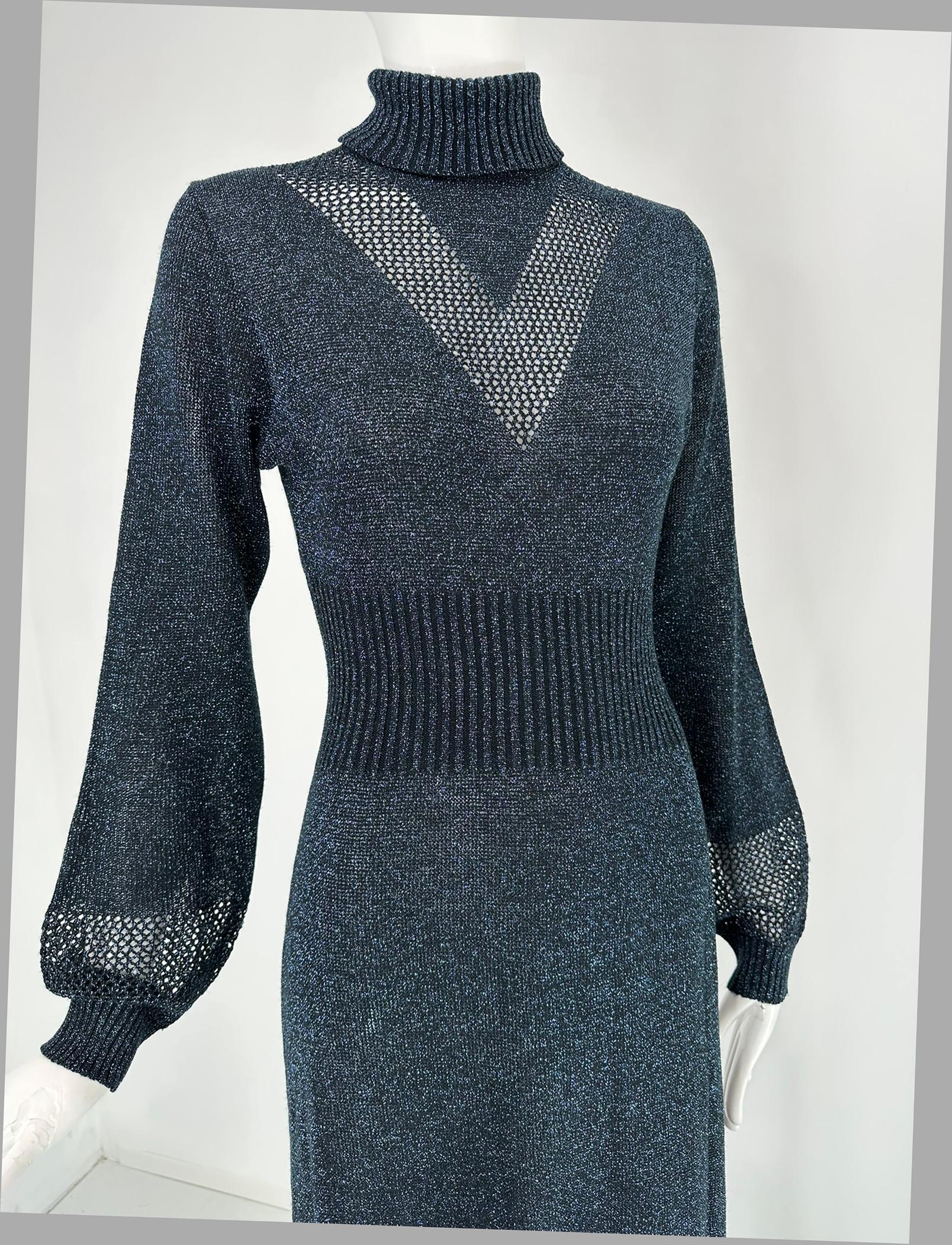 1970s Blue & silver Metallic Knit Cage Sleeve V Bodice Maxi Dress Wenjilli 9/10 For Sale 11